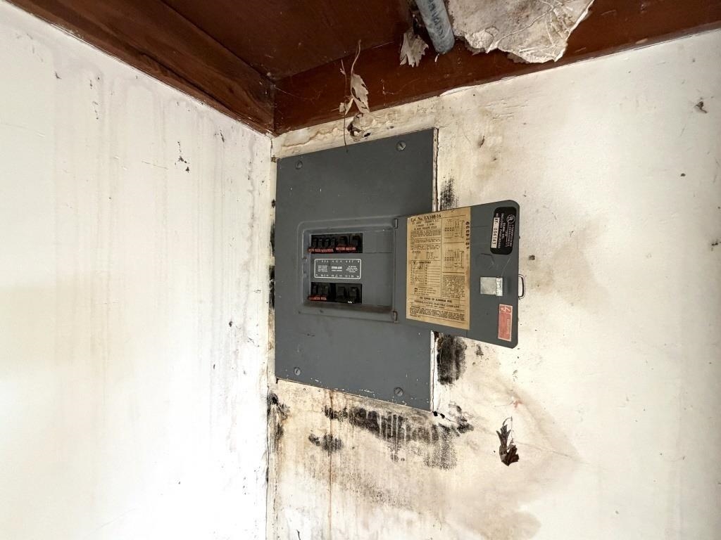 1817 N C Wellington KS 67152