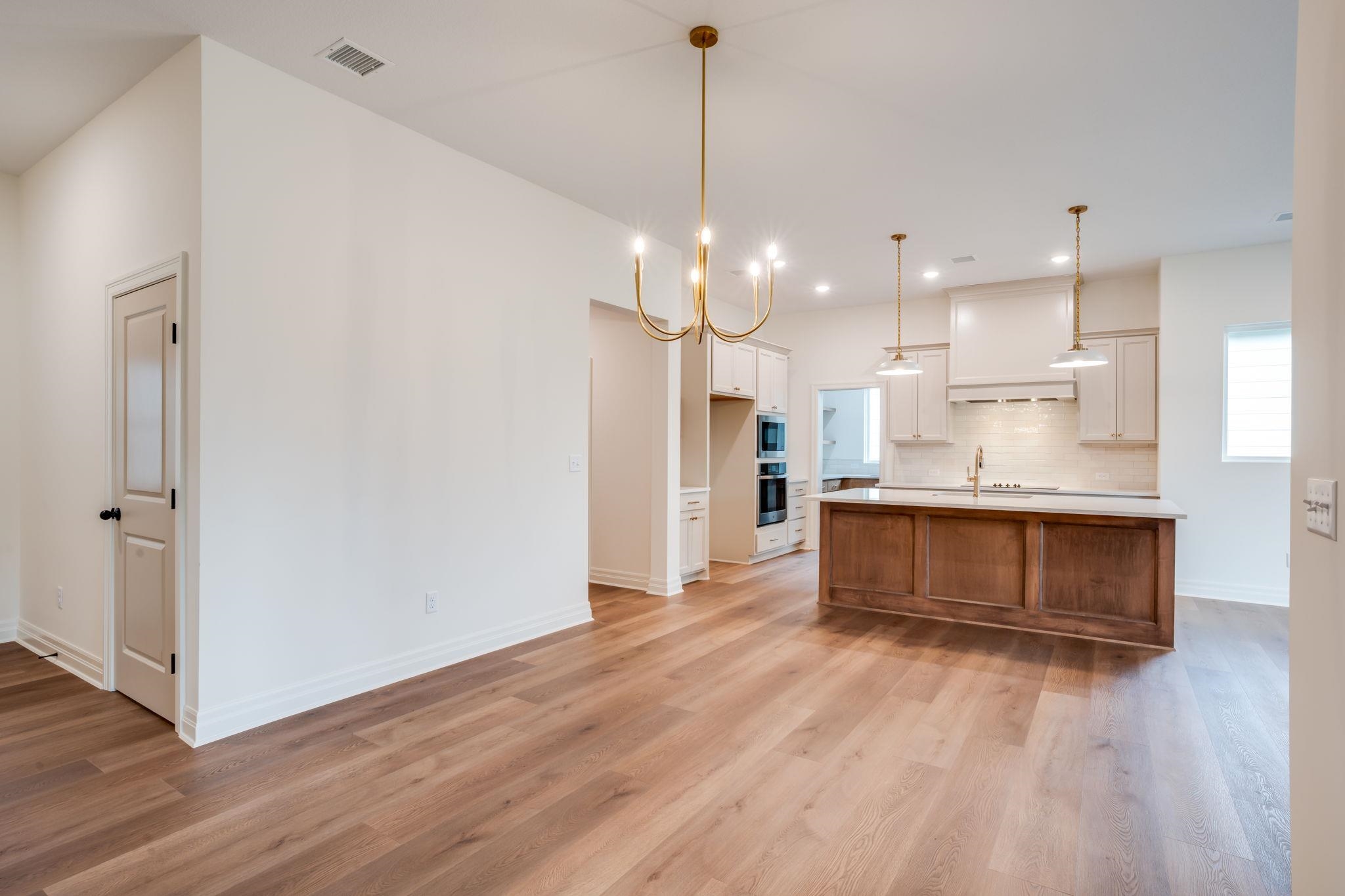1634 N Forestview Street Wichita KS 67235