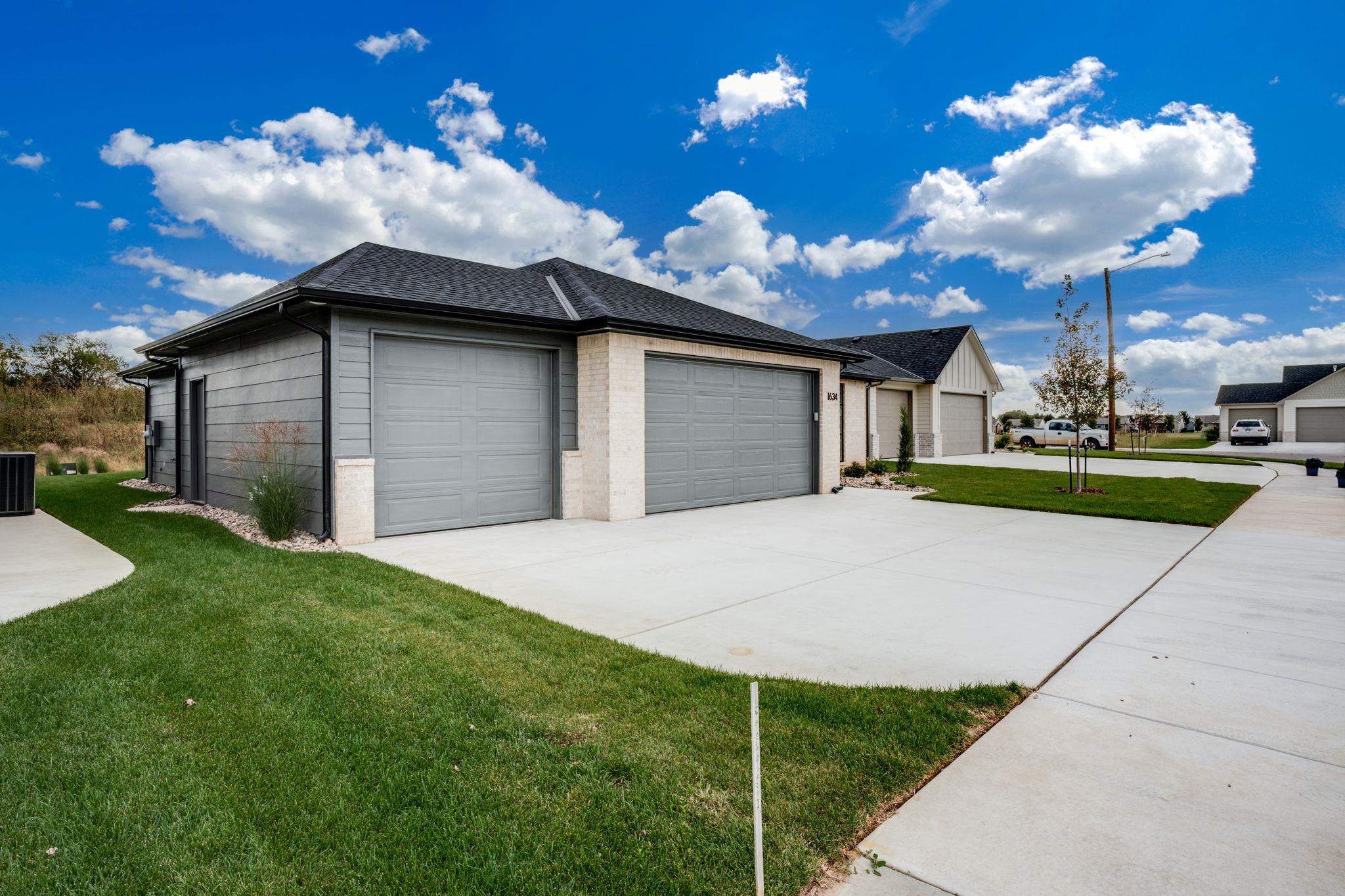 1634 N Forestview Street Wichita KS 67235
