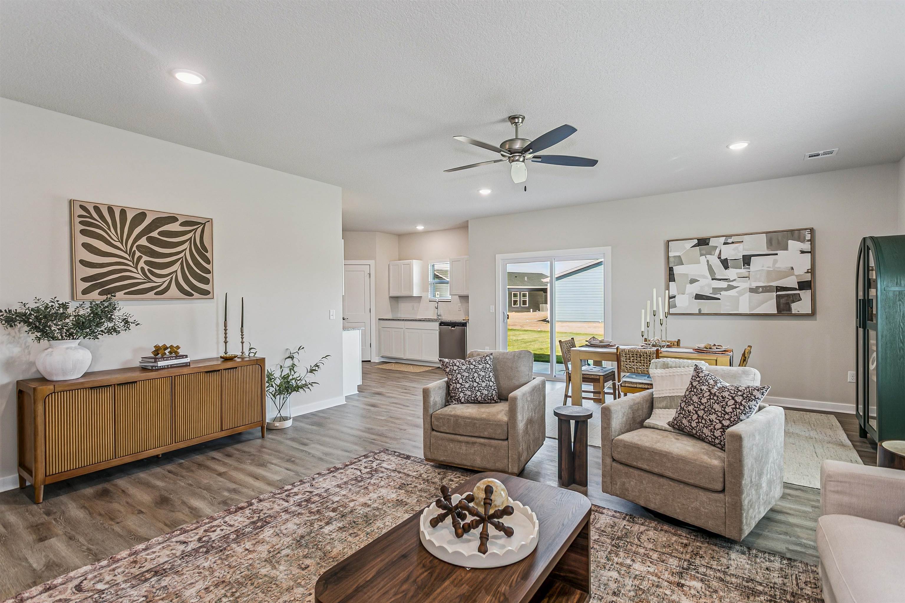 1607 N Emerald Valley Drive Mulvane KS 67110