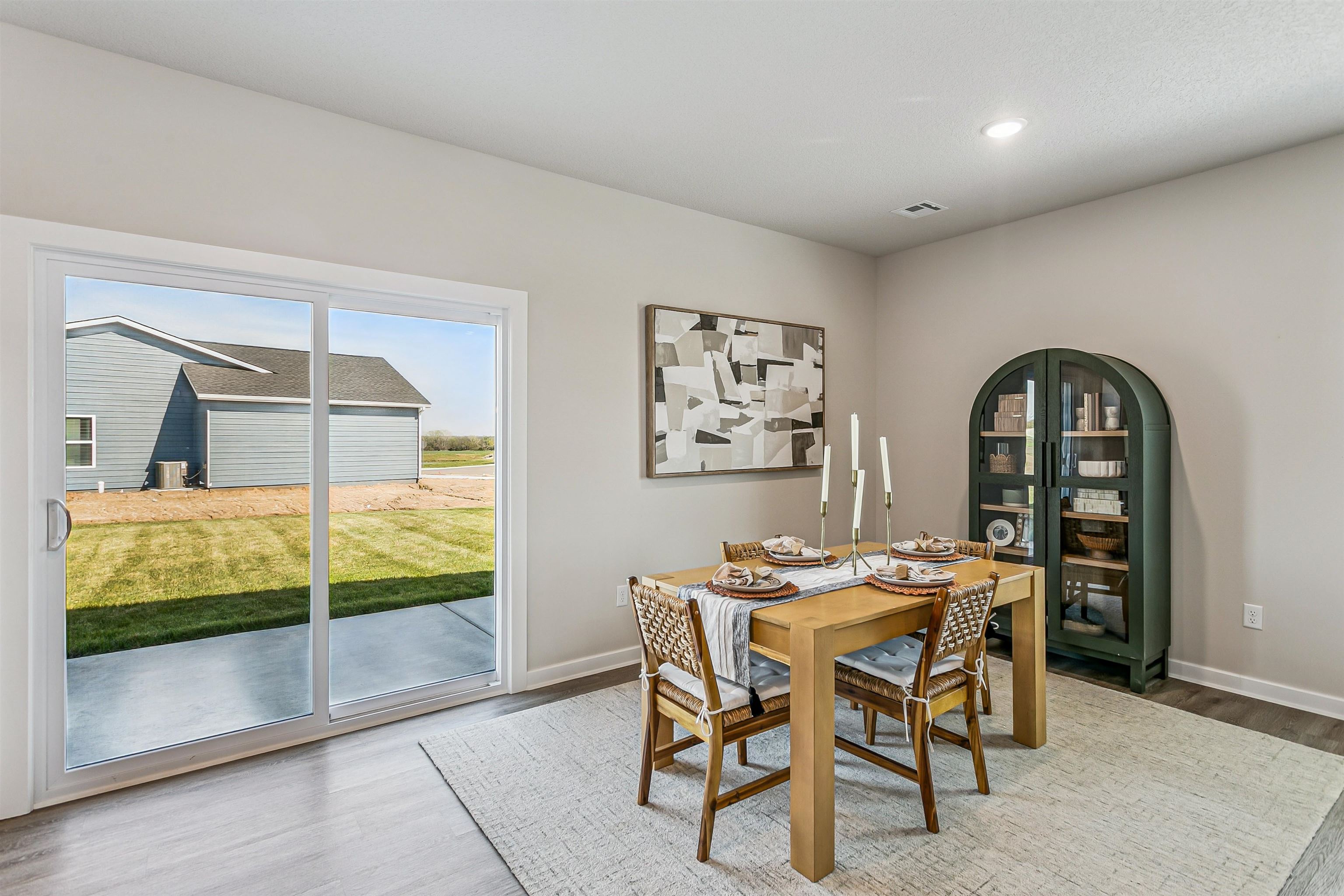 1607 N Emerald Valley Drive Mulvane KS 67110