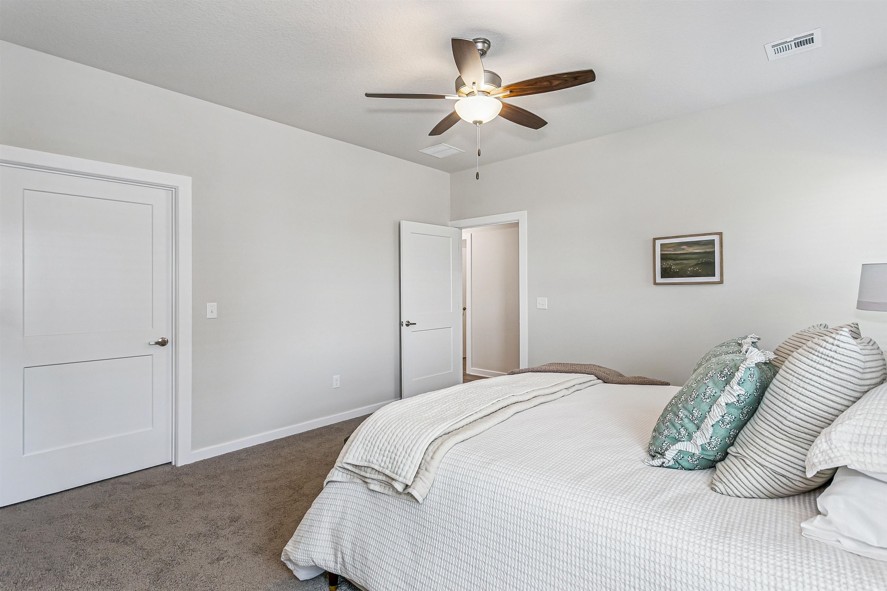 1607 N Emerald Valley Drive Mulvane KS 67110