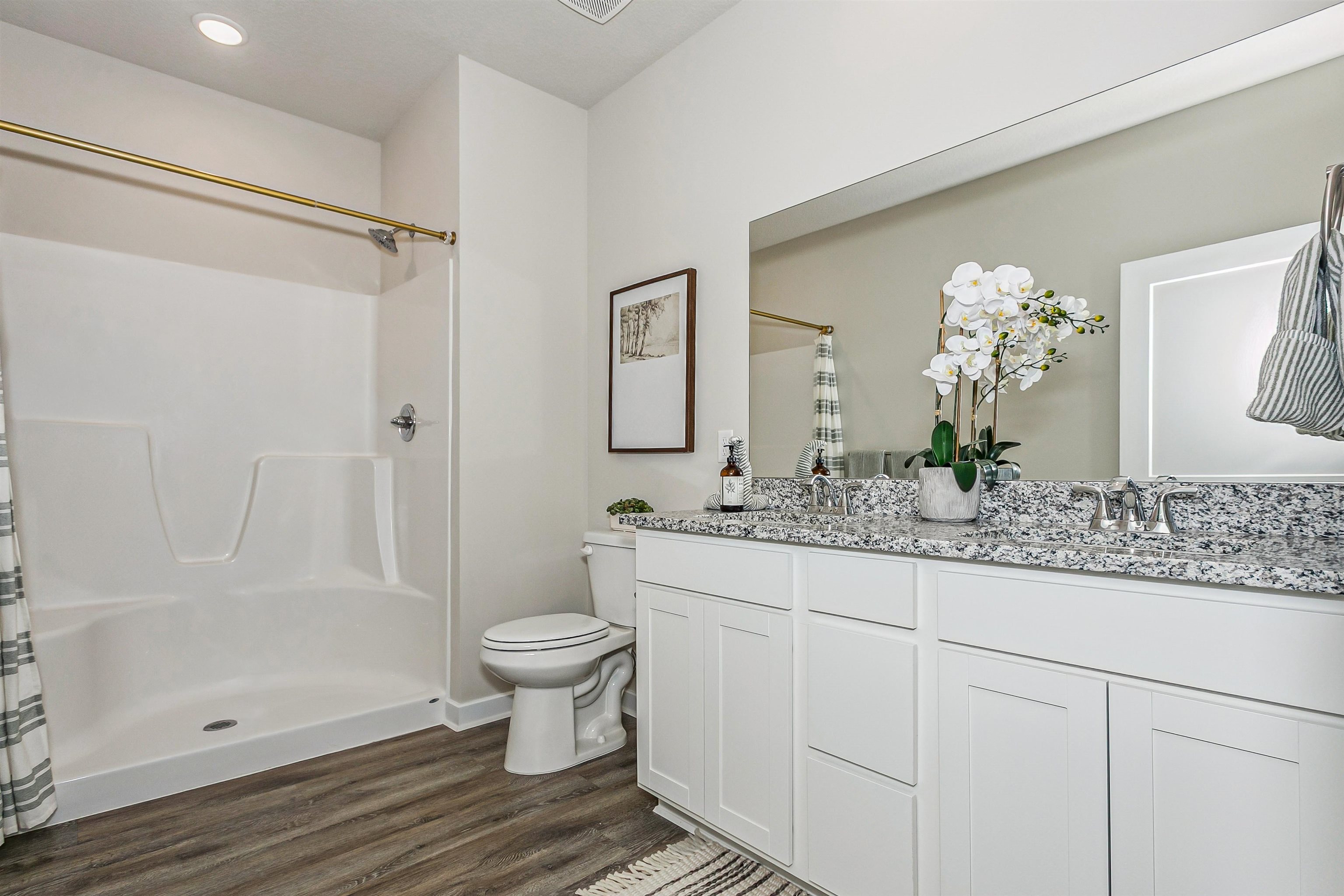 1607 N Emerald Valley Drive Mulvane KS 67110