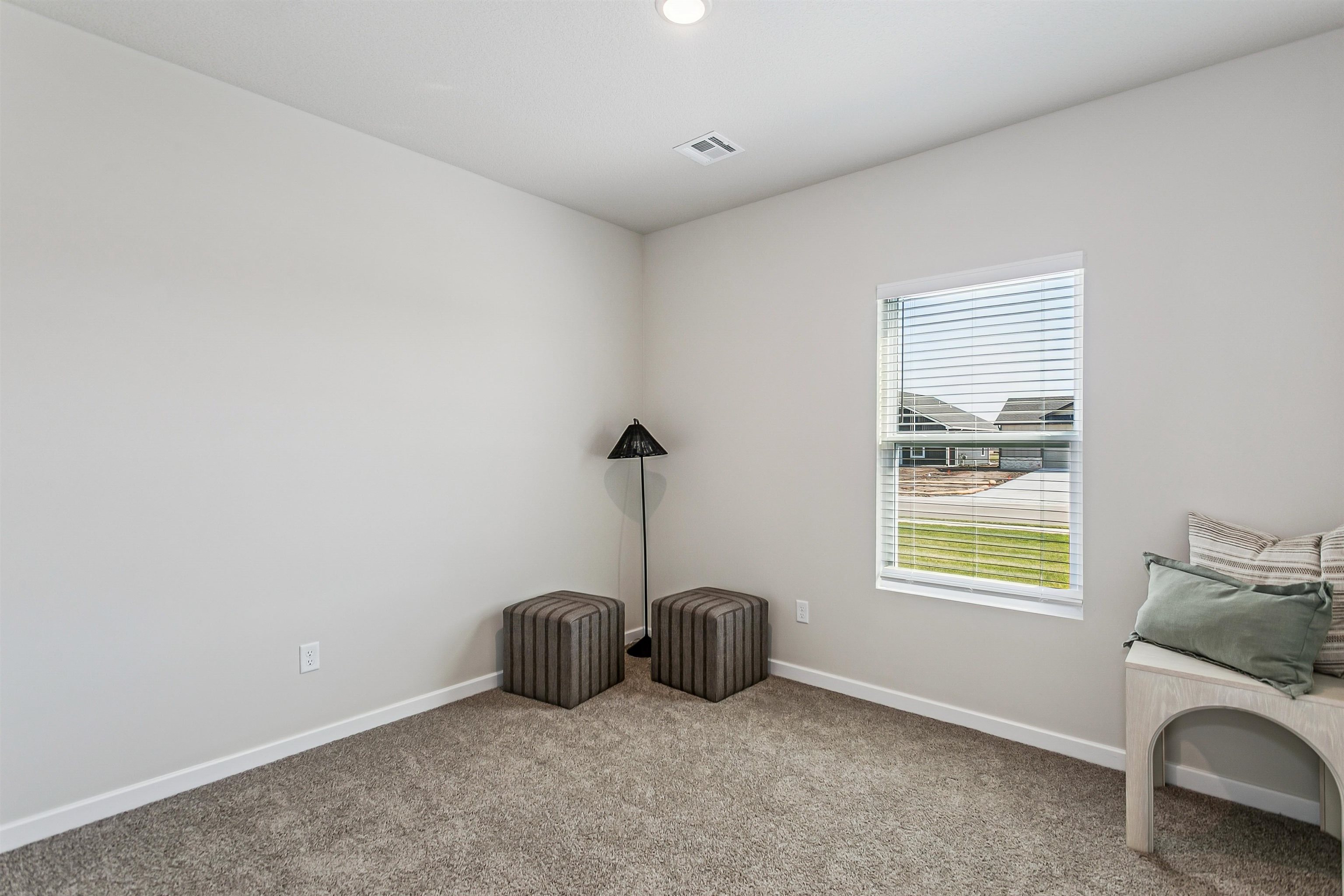 1607 N Emerald Valley Drive Mulvane KS 67110