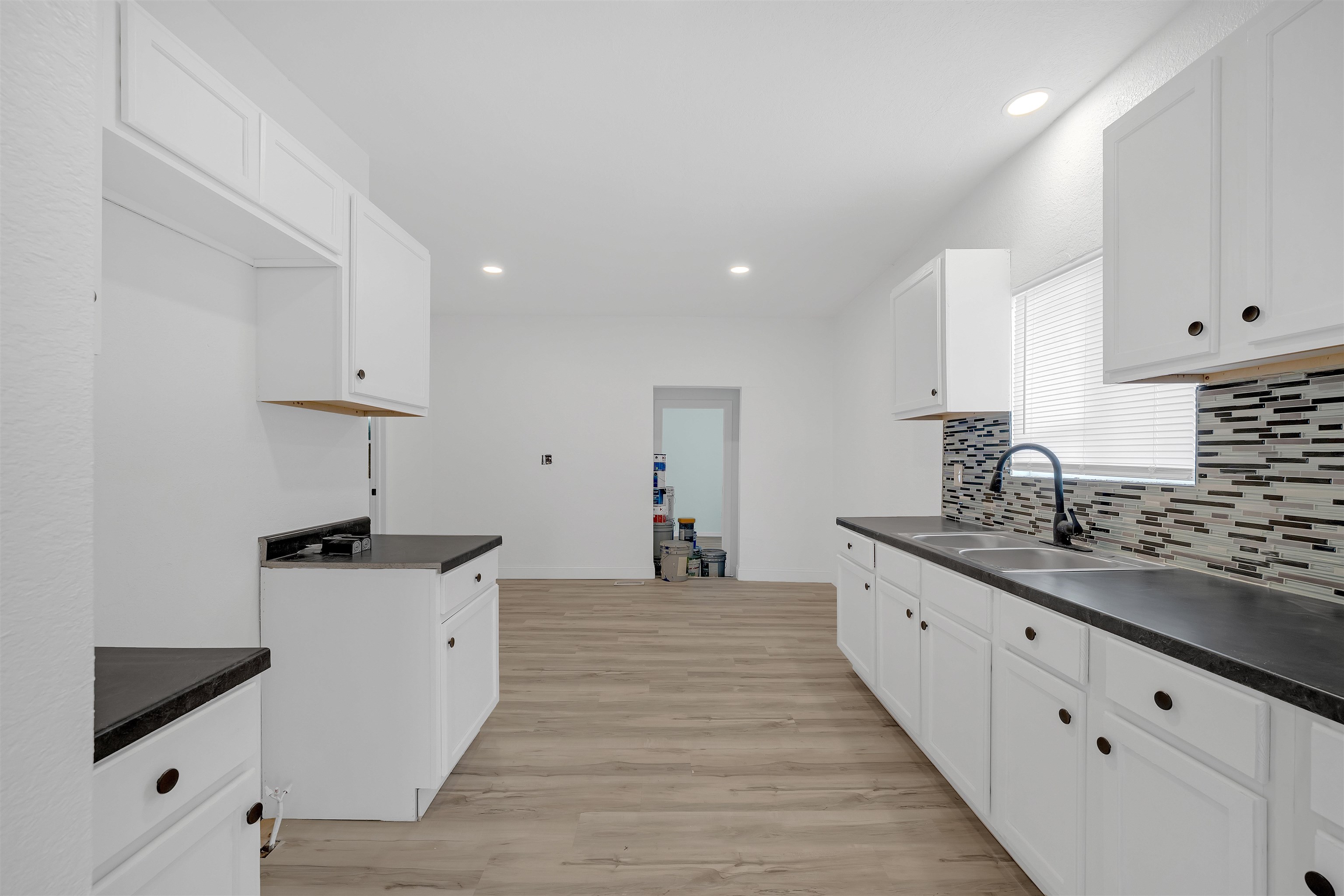 1106 N Grove Avenue Wichita KS 67214