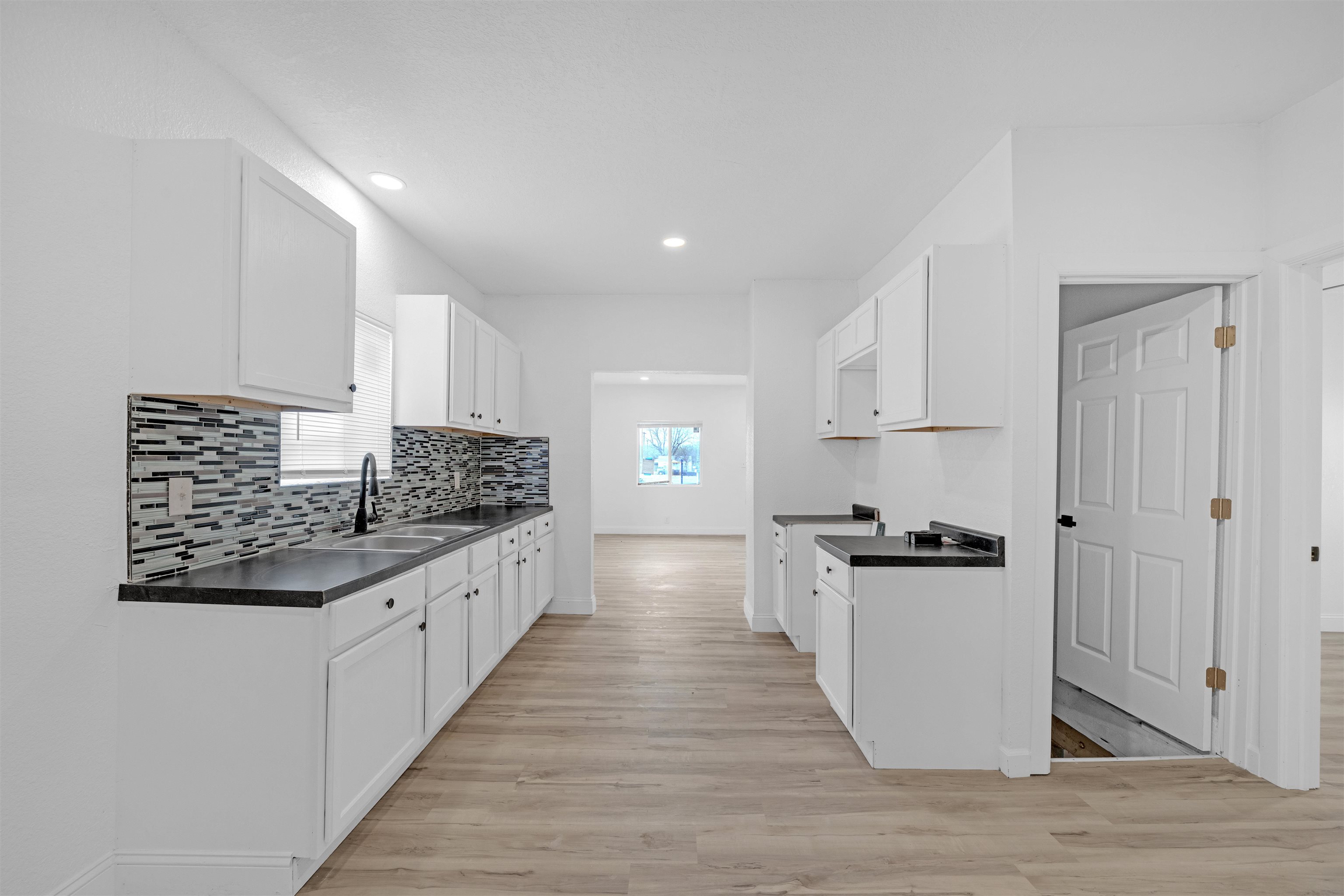 1106 N Grove Avenue Wichita KS 67214