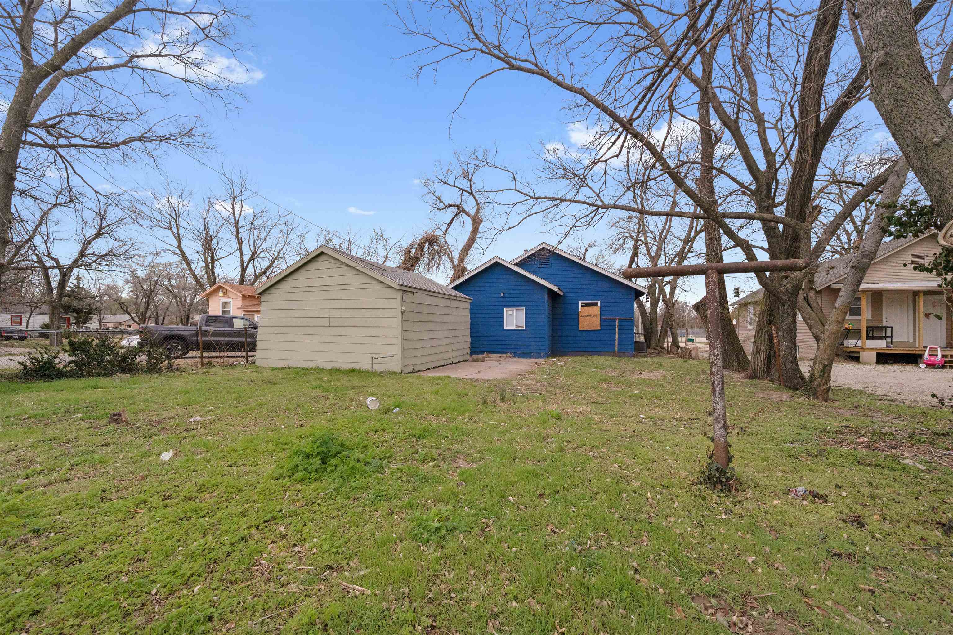 1106 N Grove Avenue Wichita KS 67214