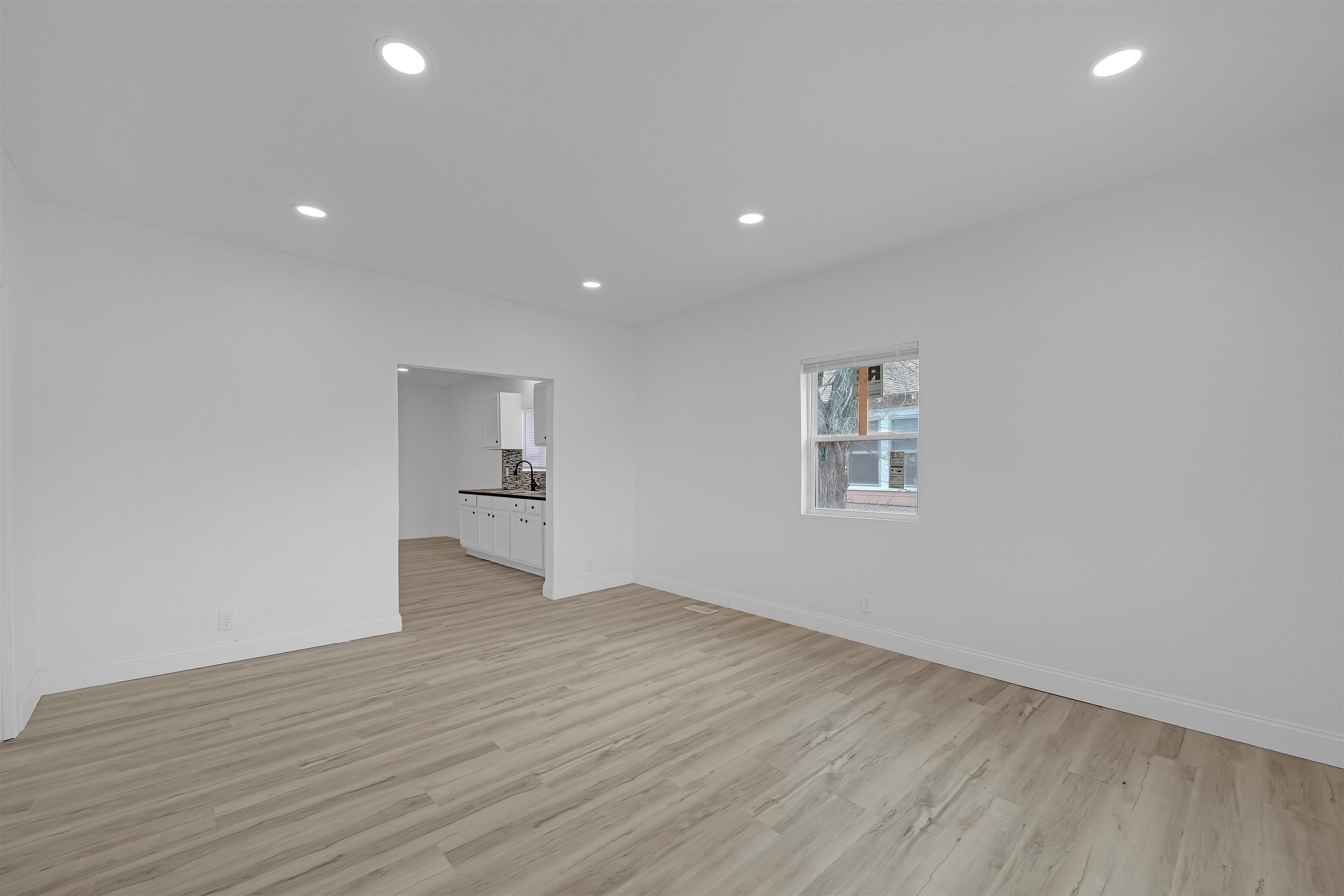1106 N Grove Avenue Wichita KS 67214