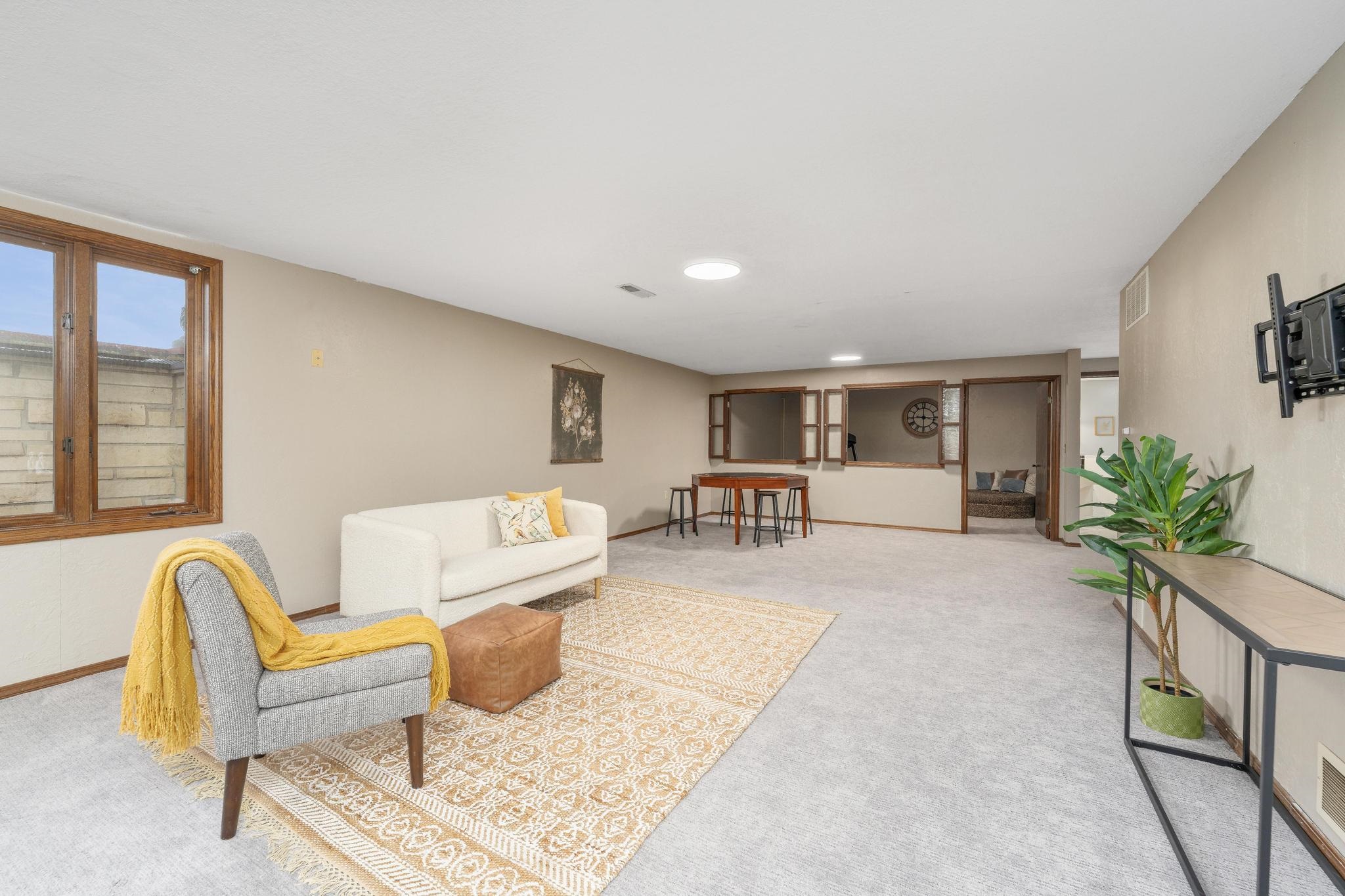 68 E Saint Cloud Place Wichita KS 67230