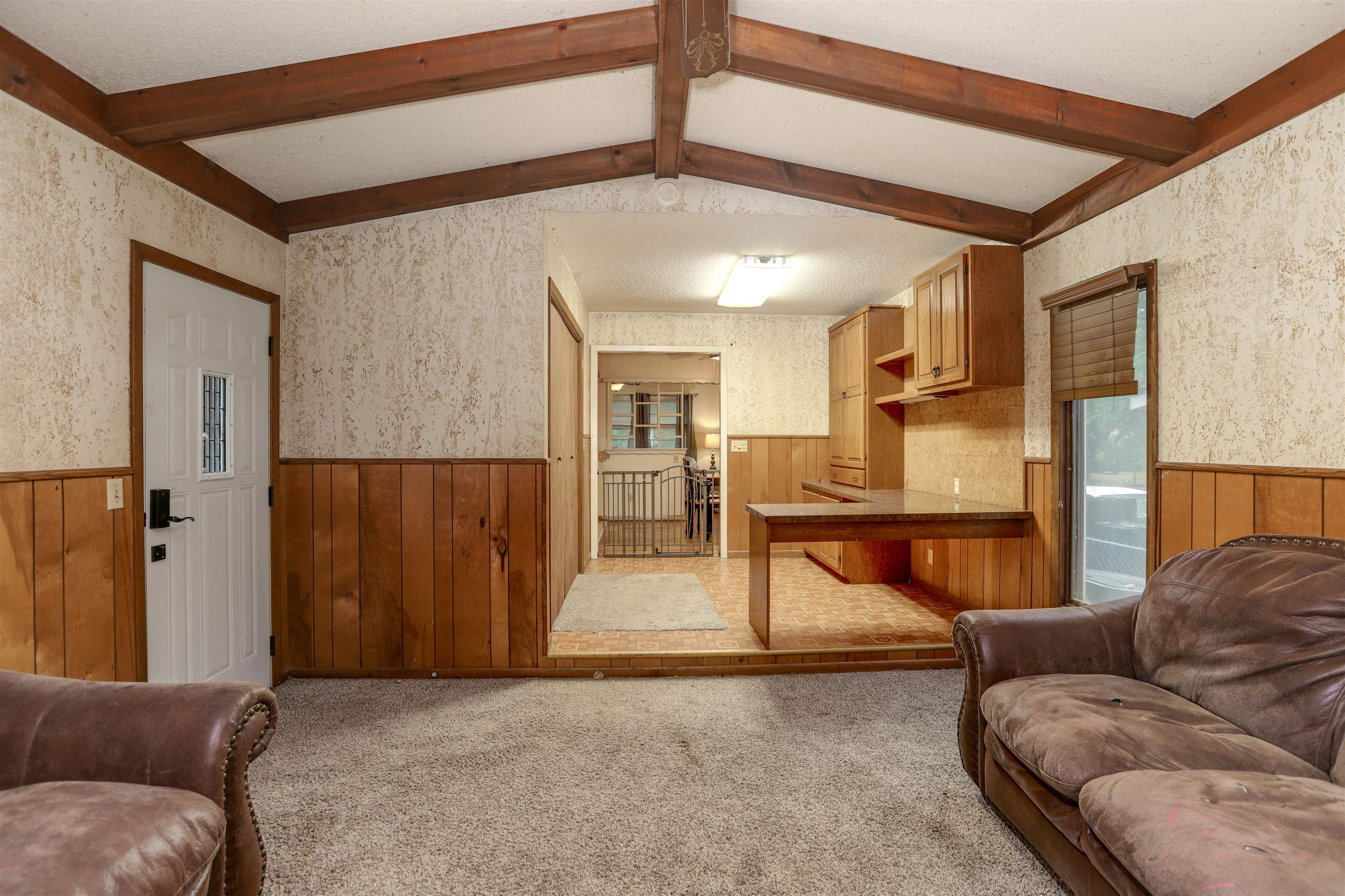 1239 N Illinois Street Wichita KS 67203