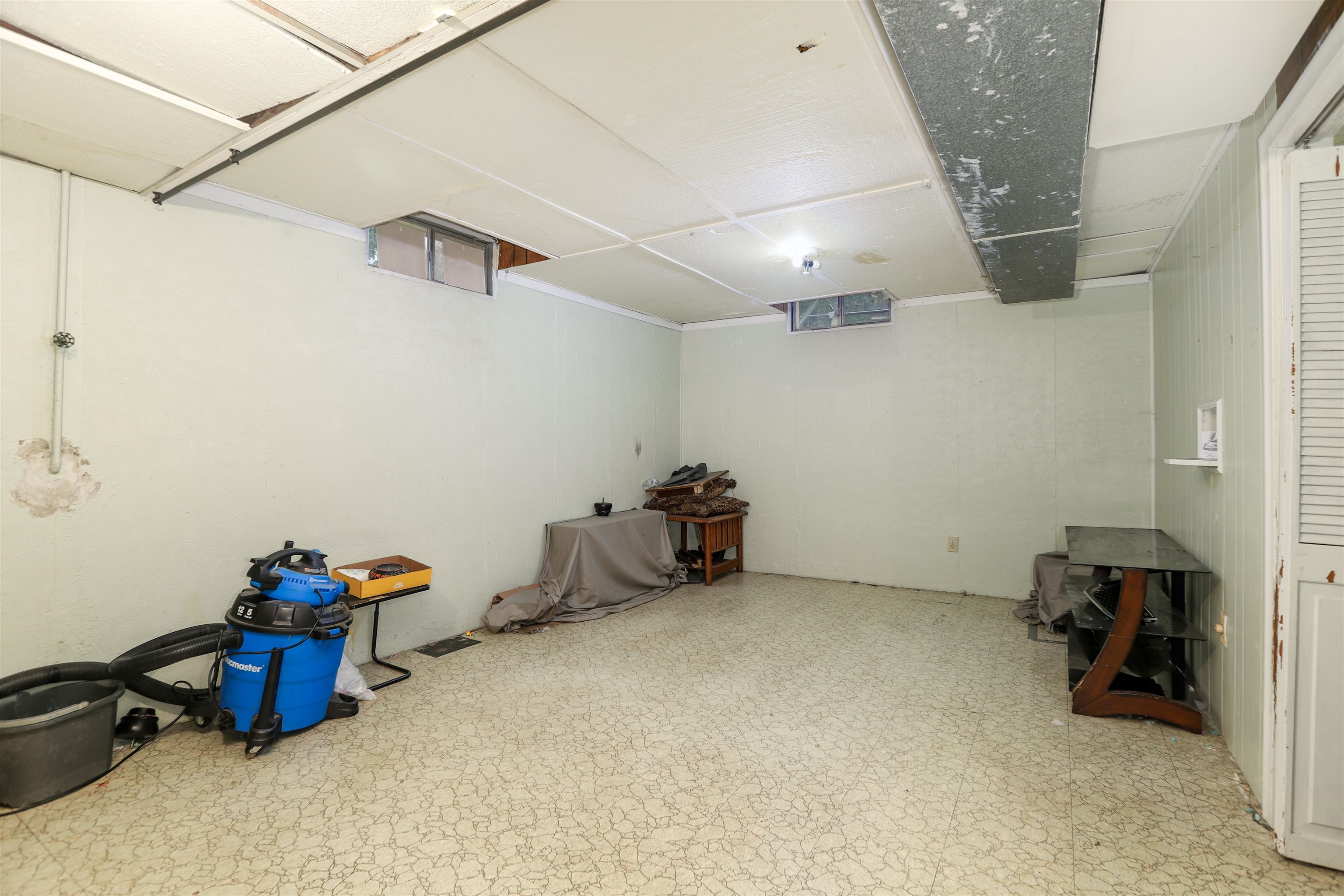 1239 N Illinois Street Wichita KS 67203