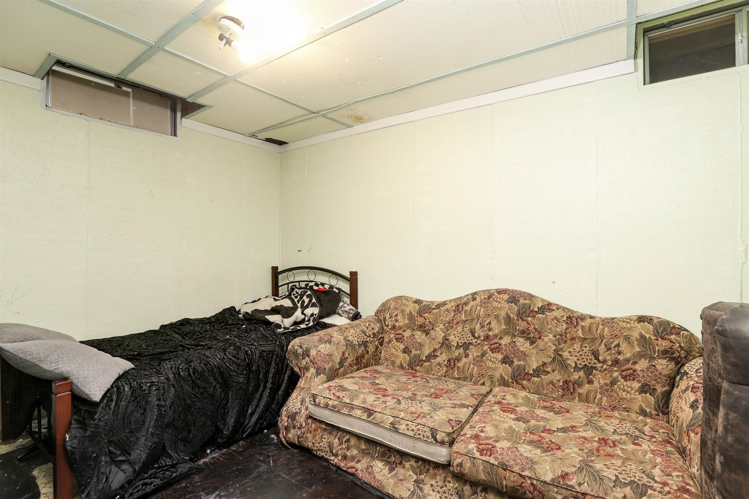 1239 N Illinois Street Wichita KS 67203