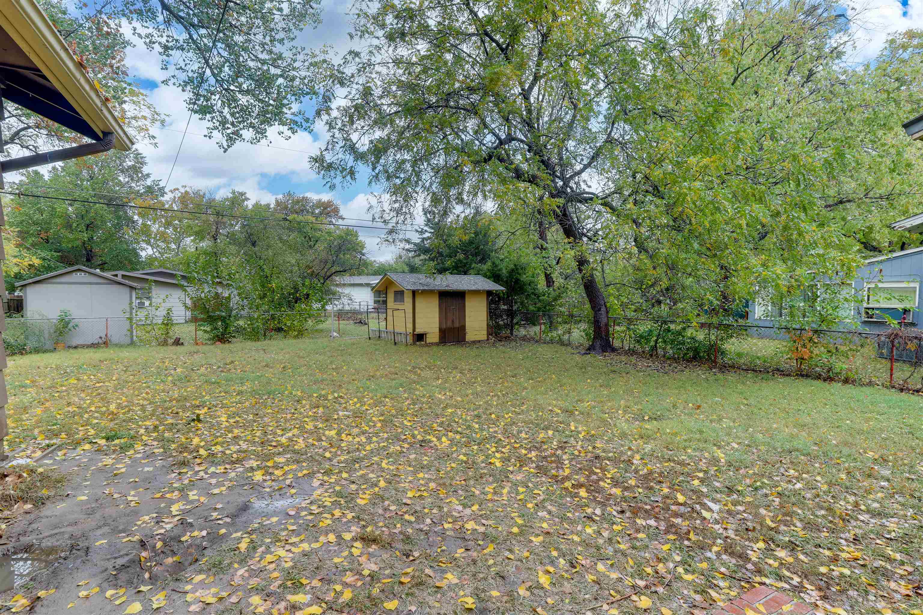 1239 N Illinois Street Wichita KS 67203