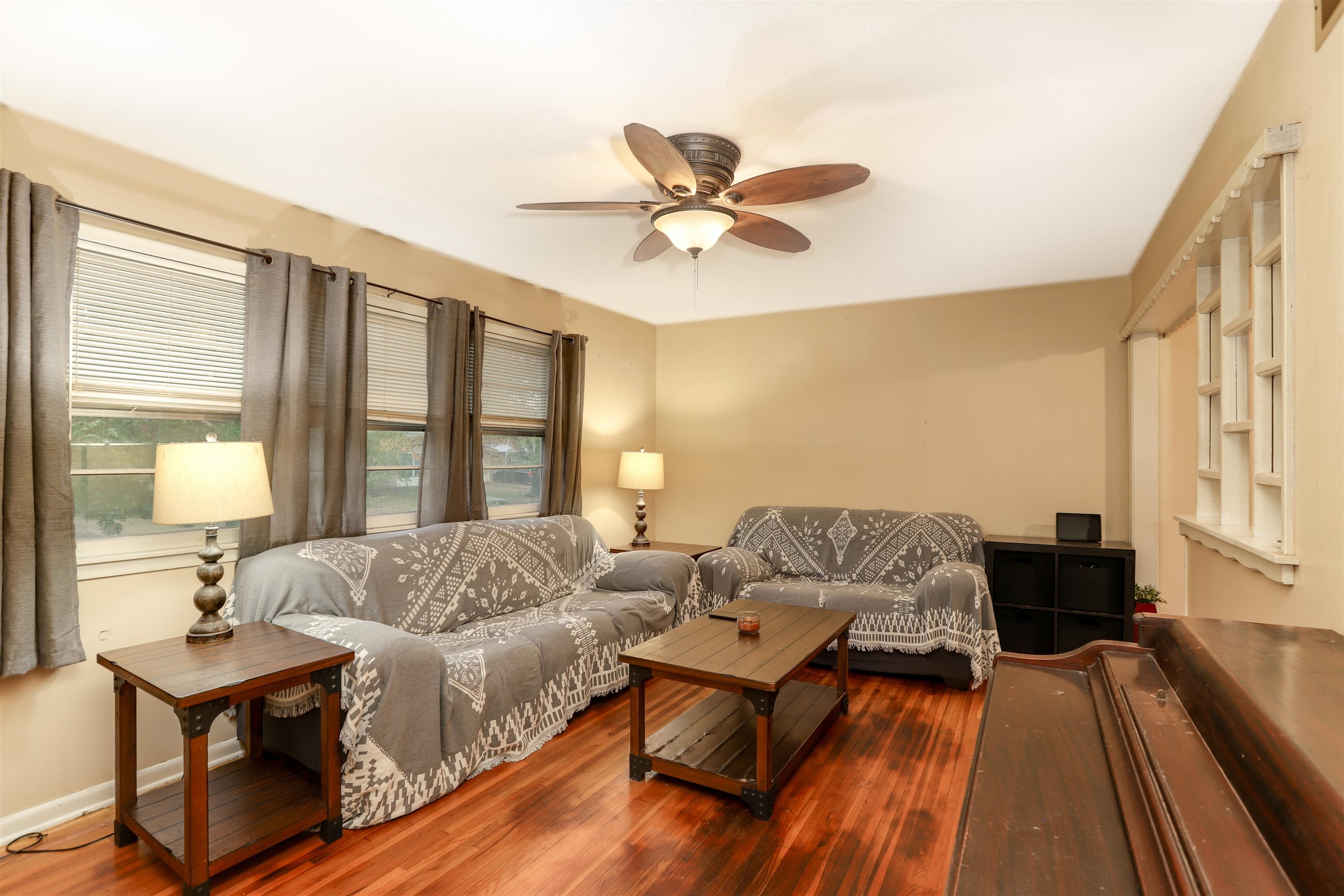 1239 N Illinois Street Wichita KS 67203