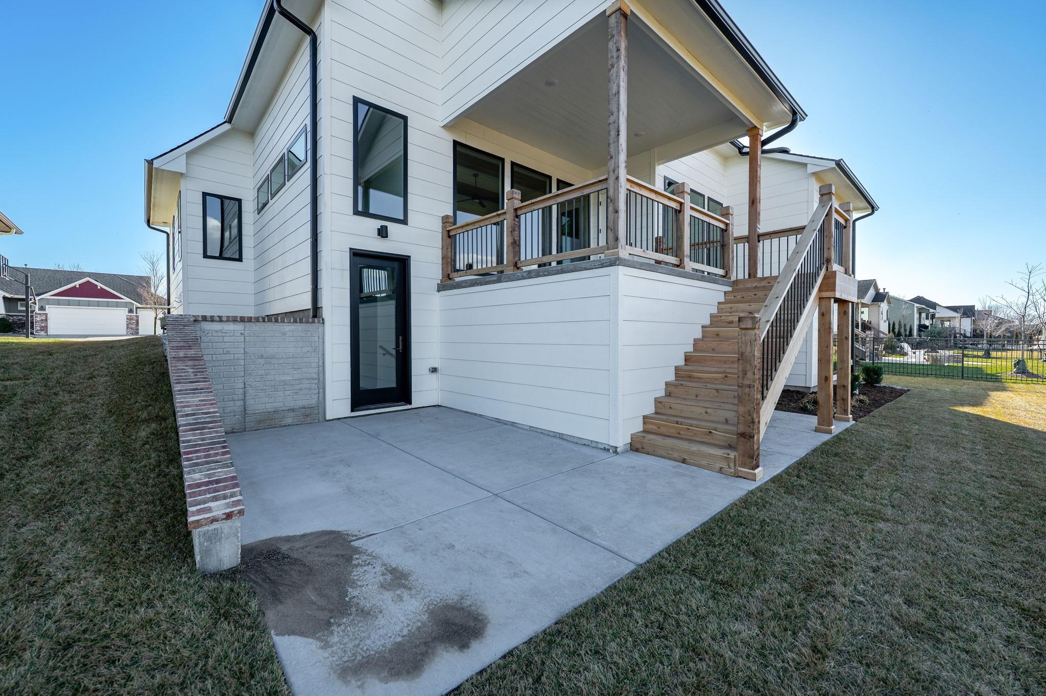 3871 N Estancia Court Wichita KS 67205