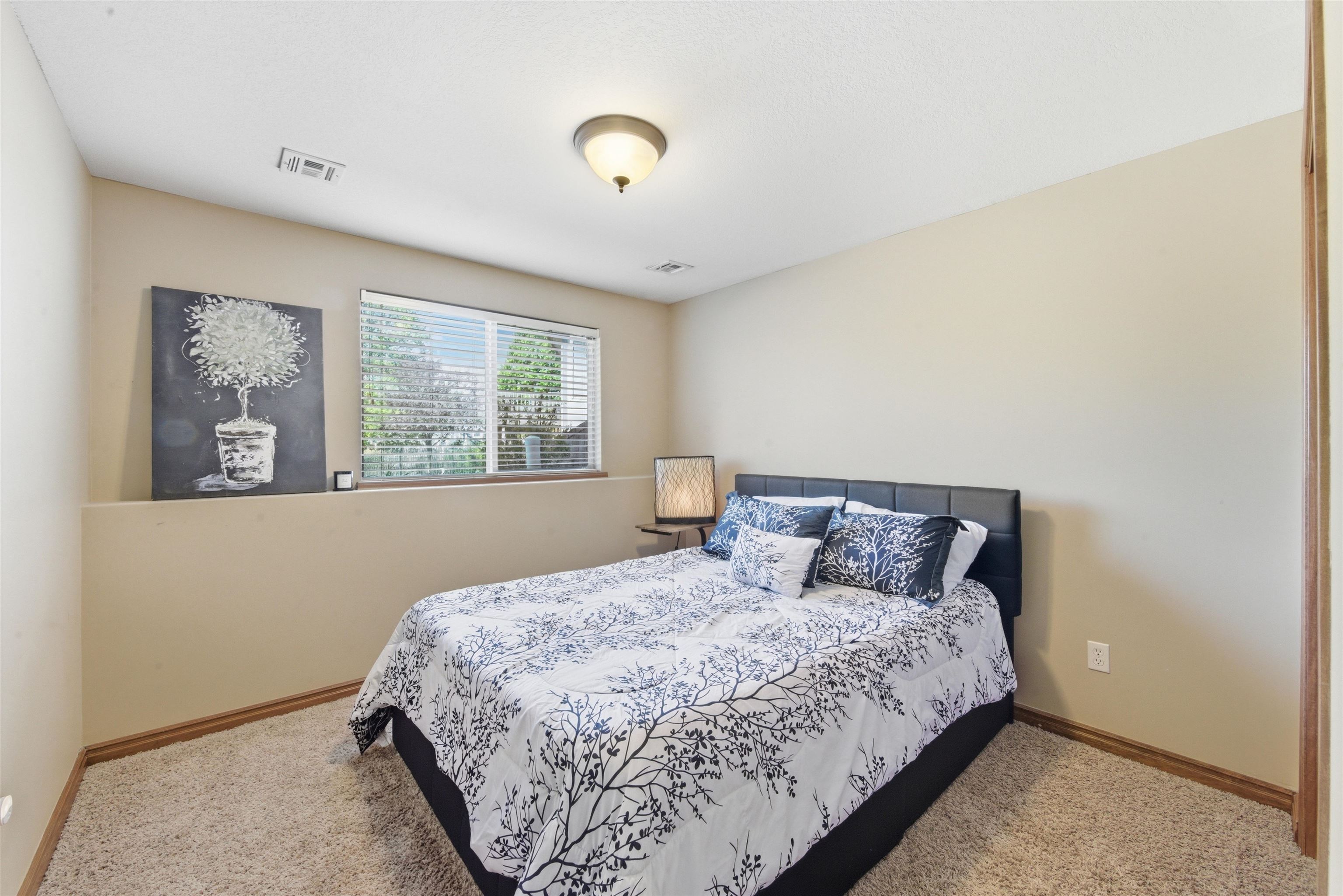 2013 E Quail Hollow Street Derby KS 67037