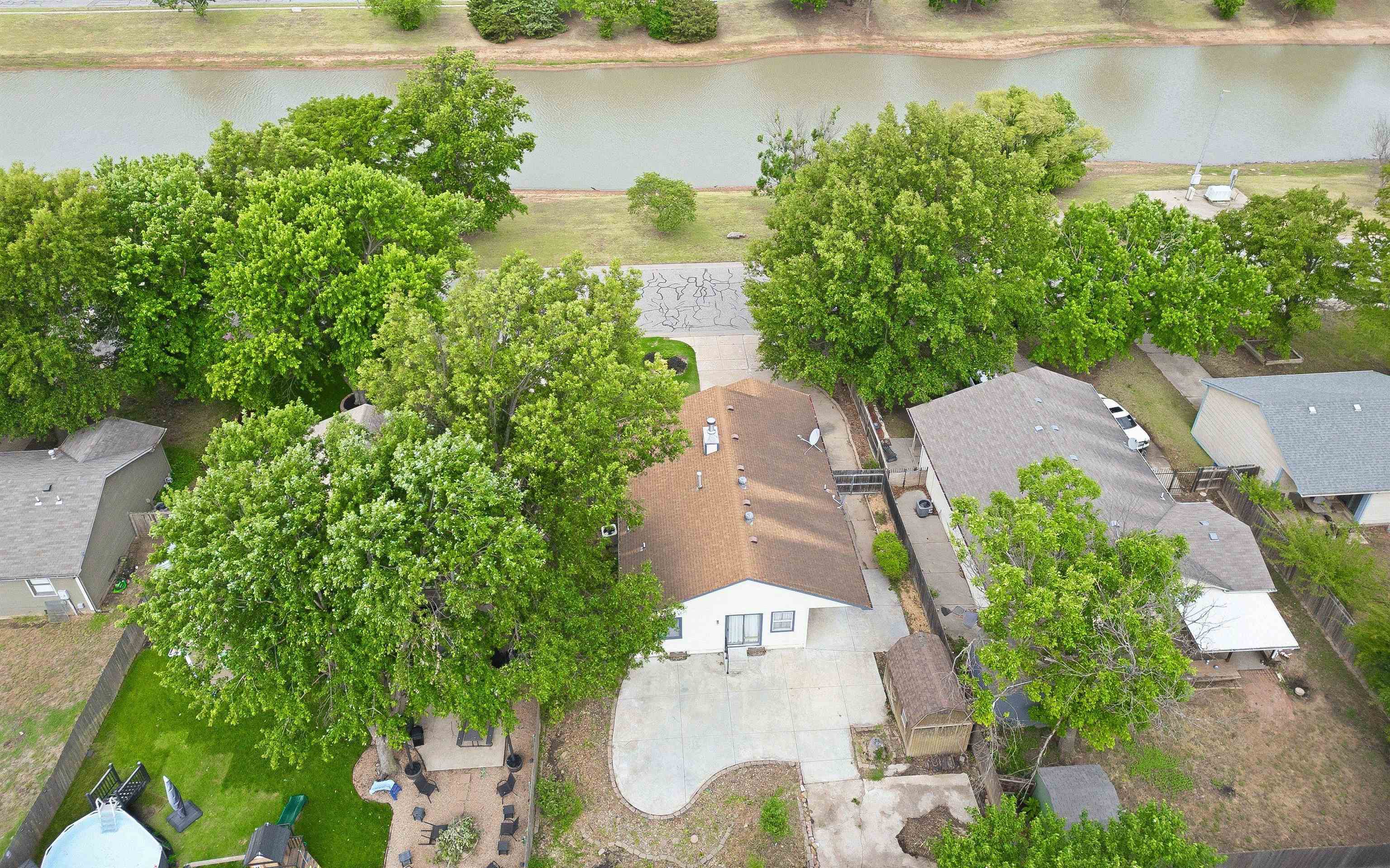 3912 S Arapaho Wichita KS 67215