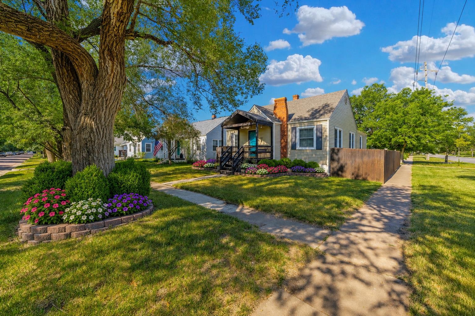 257 Clarence Wichita KS 67203-1338