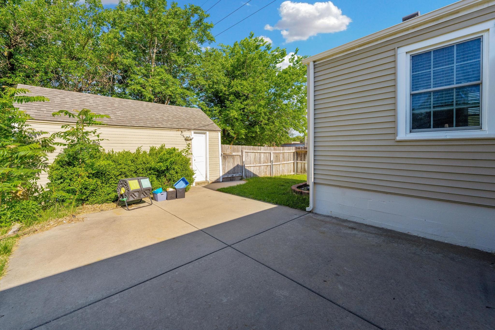 257 Clarence Wichita KS 67203-1338