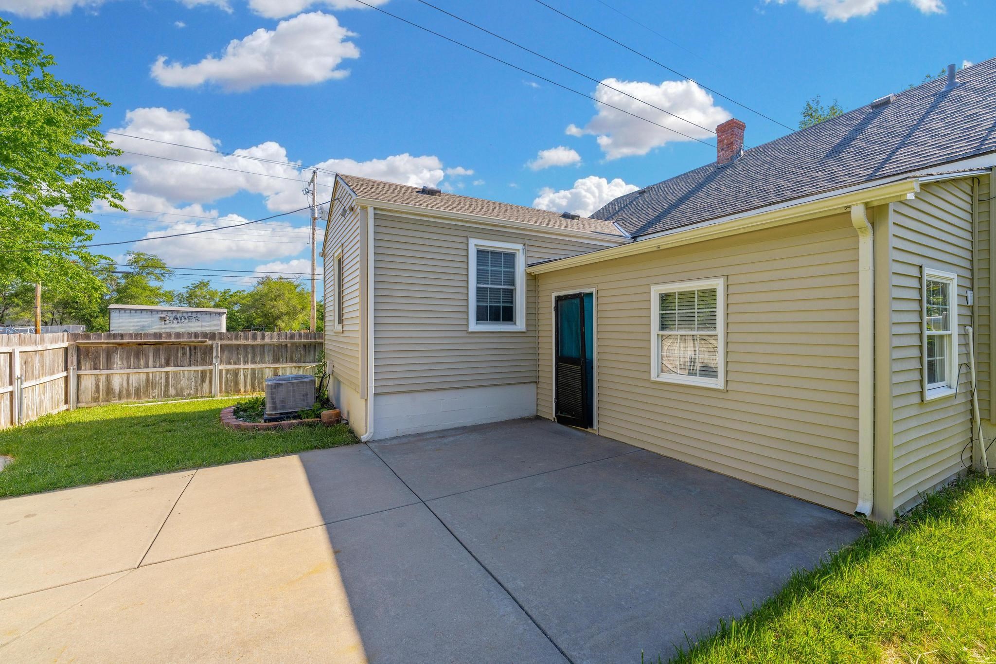 257 Clarence Wichita KS 67203-1338