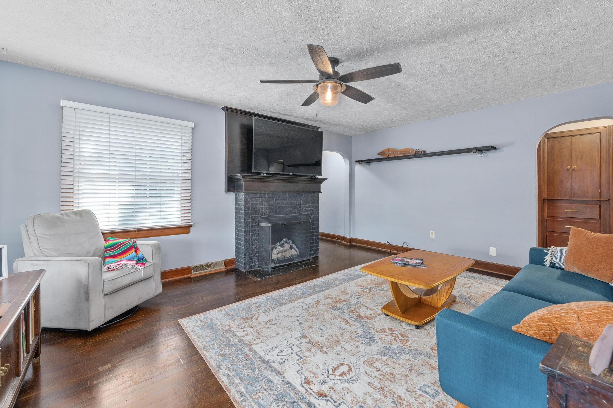 257 Clarence Wichita KS 67203-1338