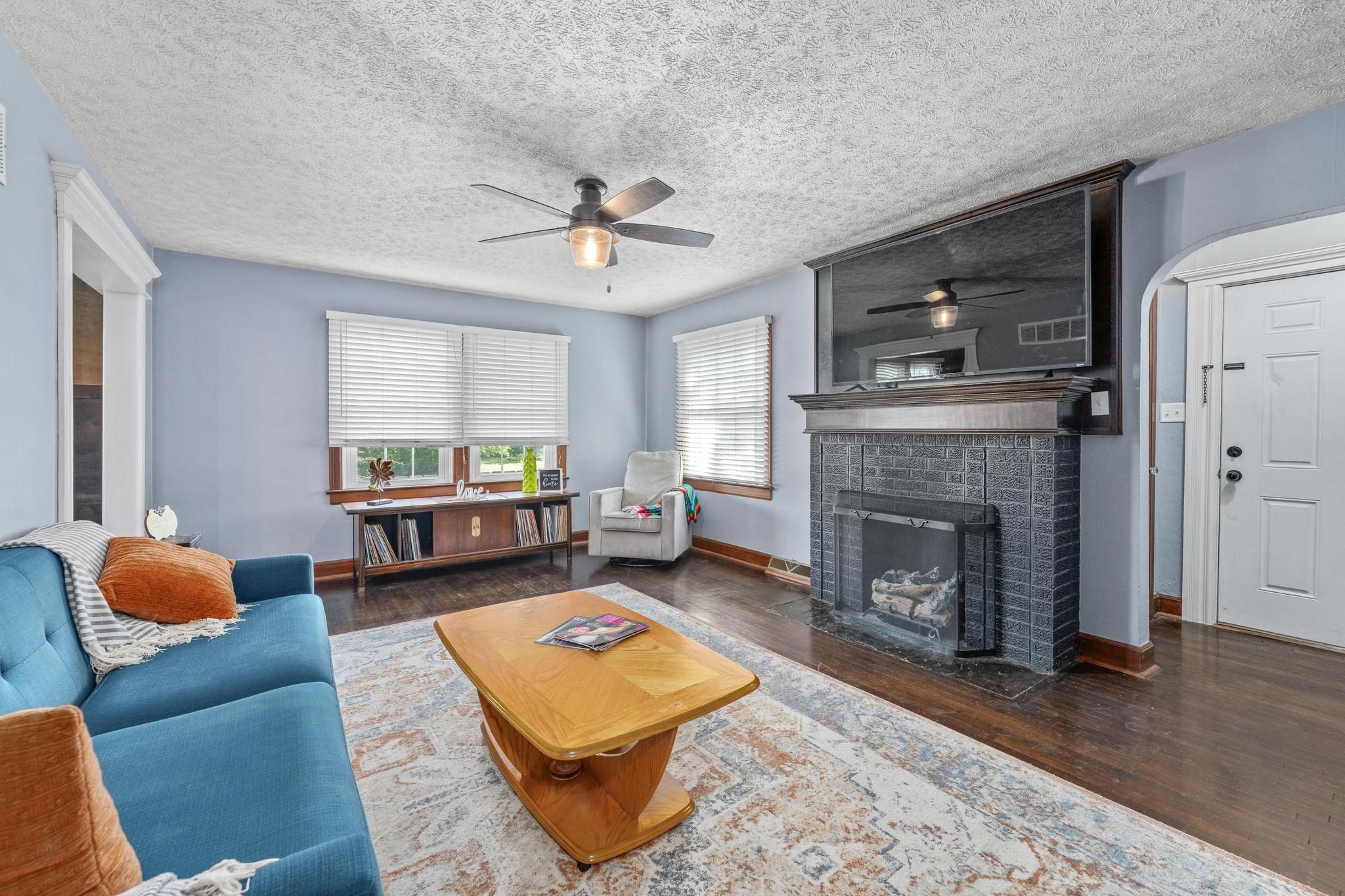 257 Clarence Wichita KS 67203-1338