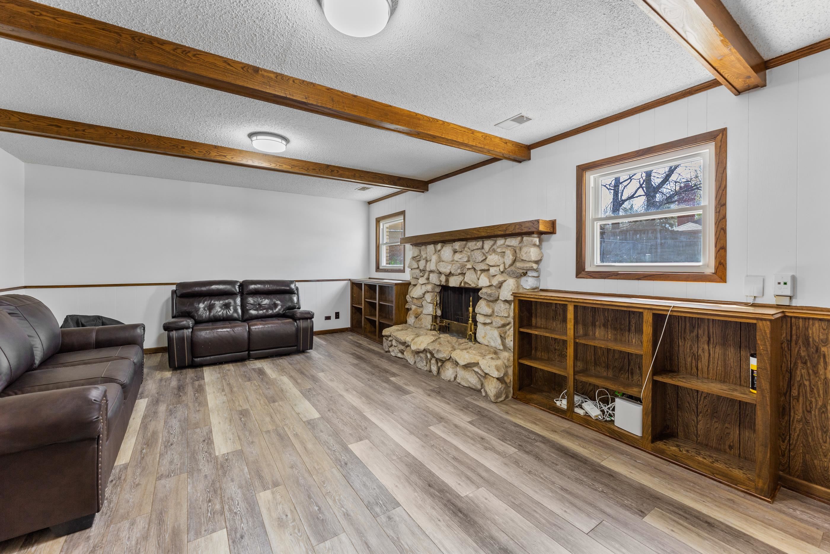 7801 E Pagent Lane Wichita KS 67206