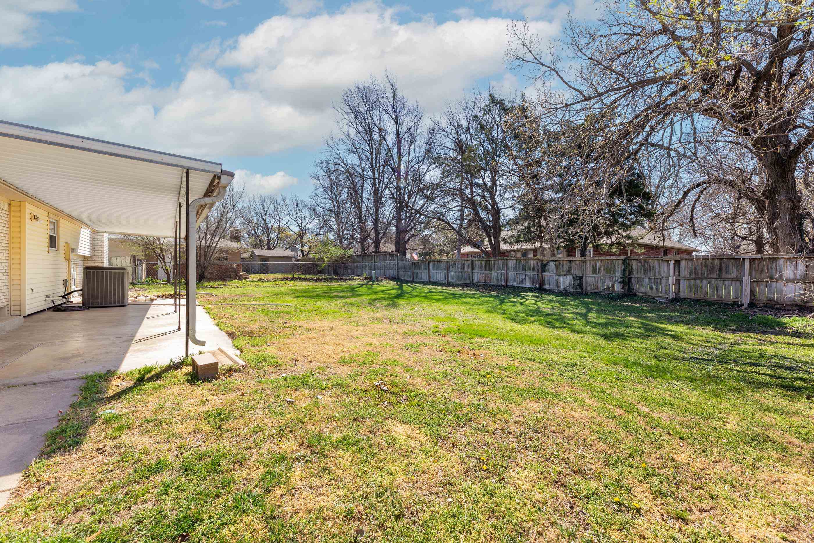 7801 E Pagent Lane Wichita KS 67206
