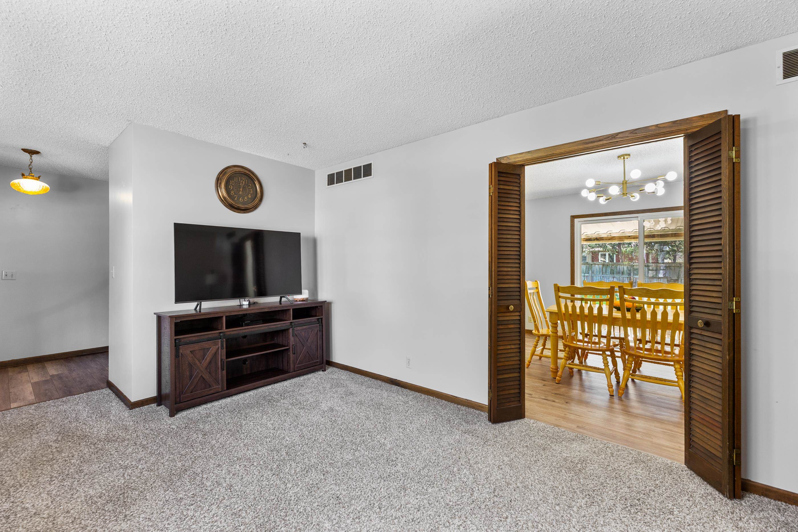 7801 E Pagent Lane Wichita KS 67206