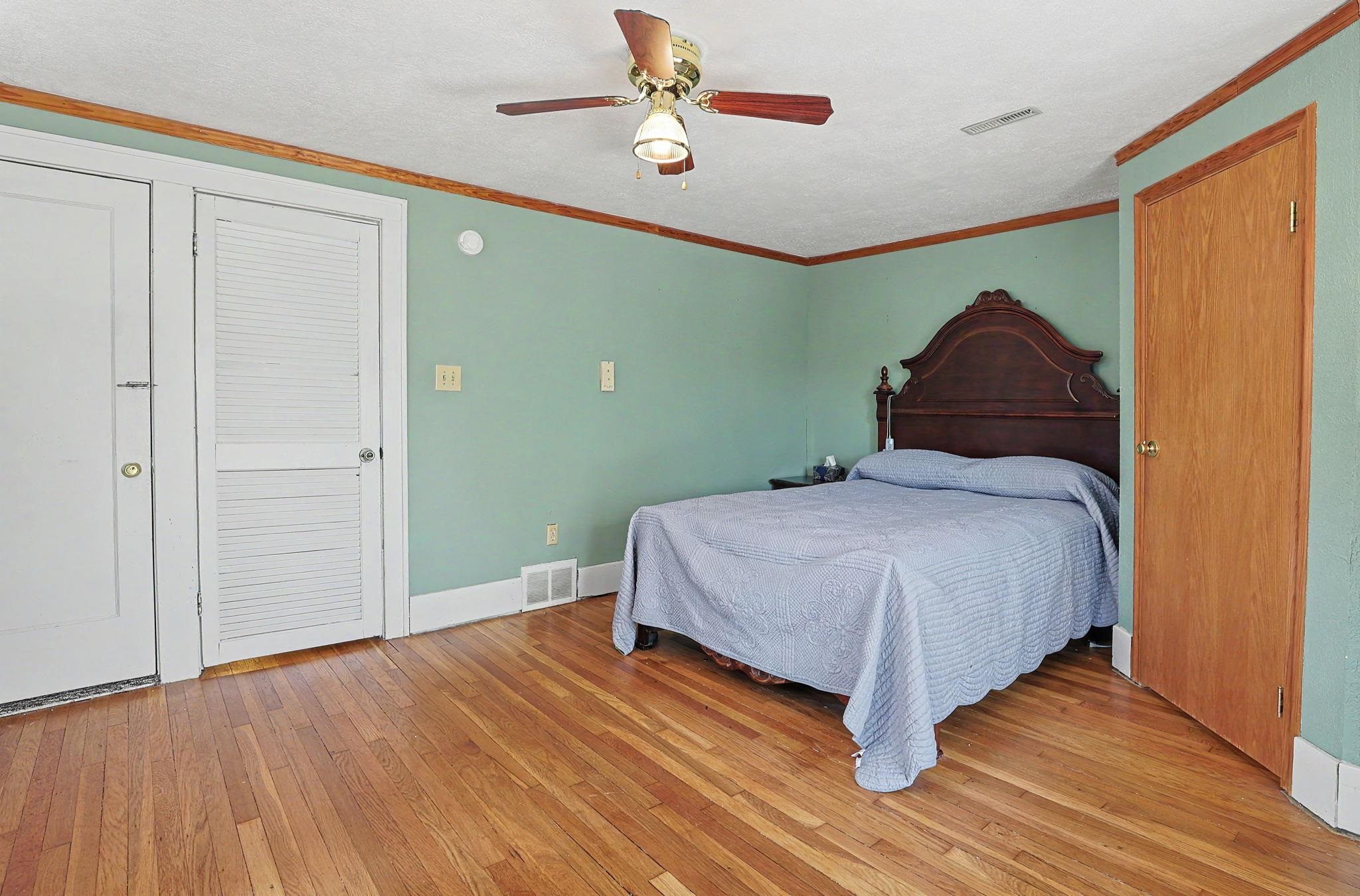 1124 N Pearce Avenue Wichita KS 67203