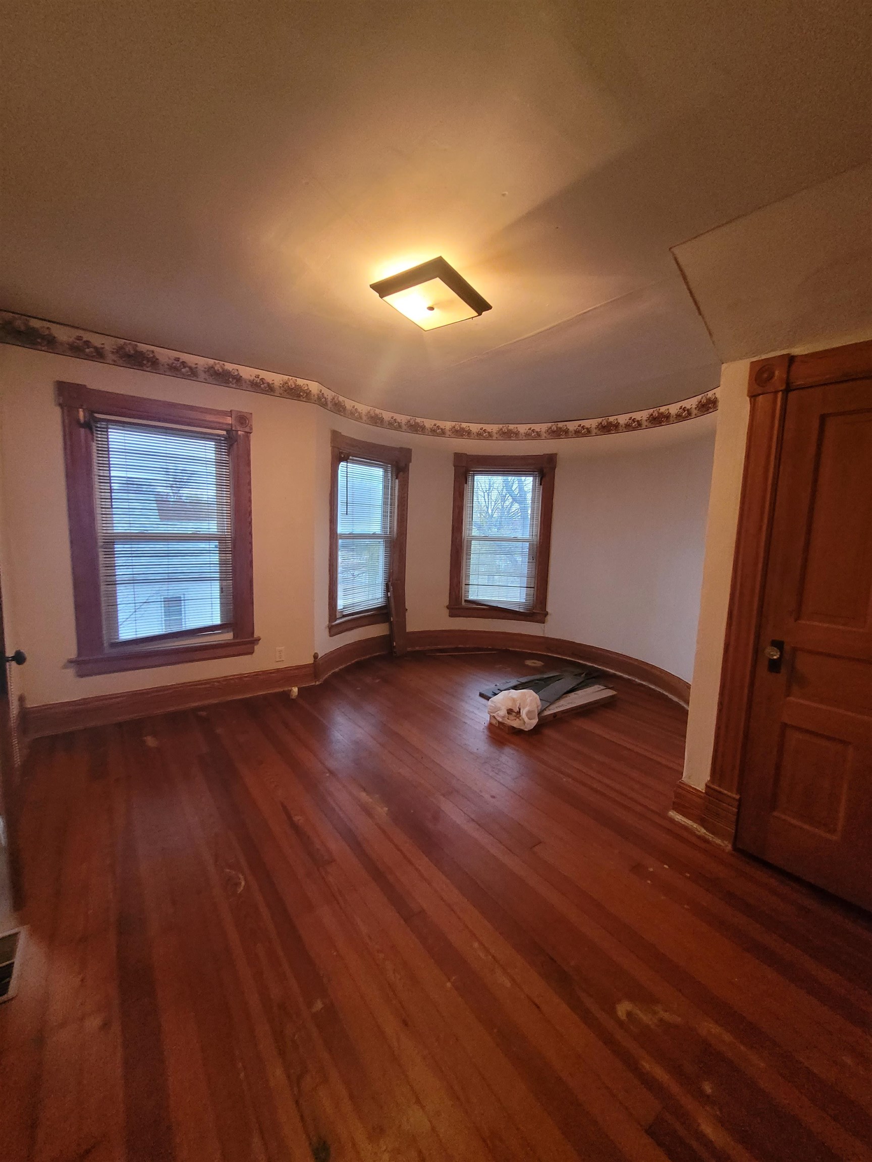 320 N School Street Eureka KS 67045