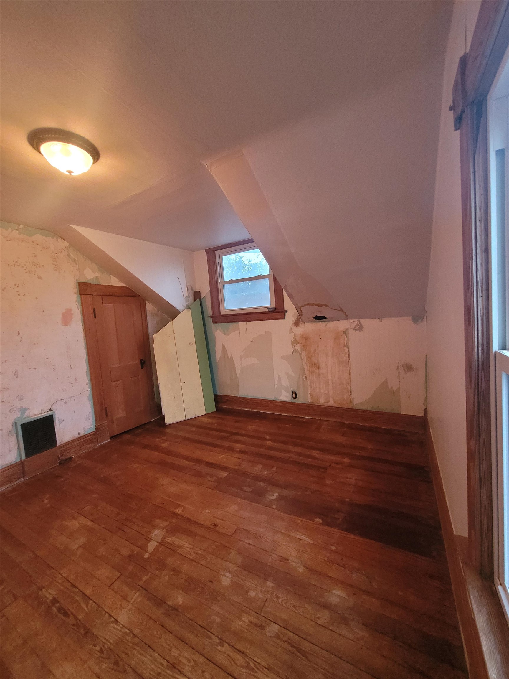 320 N School Street Eureka KS 67045