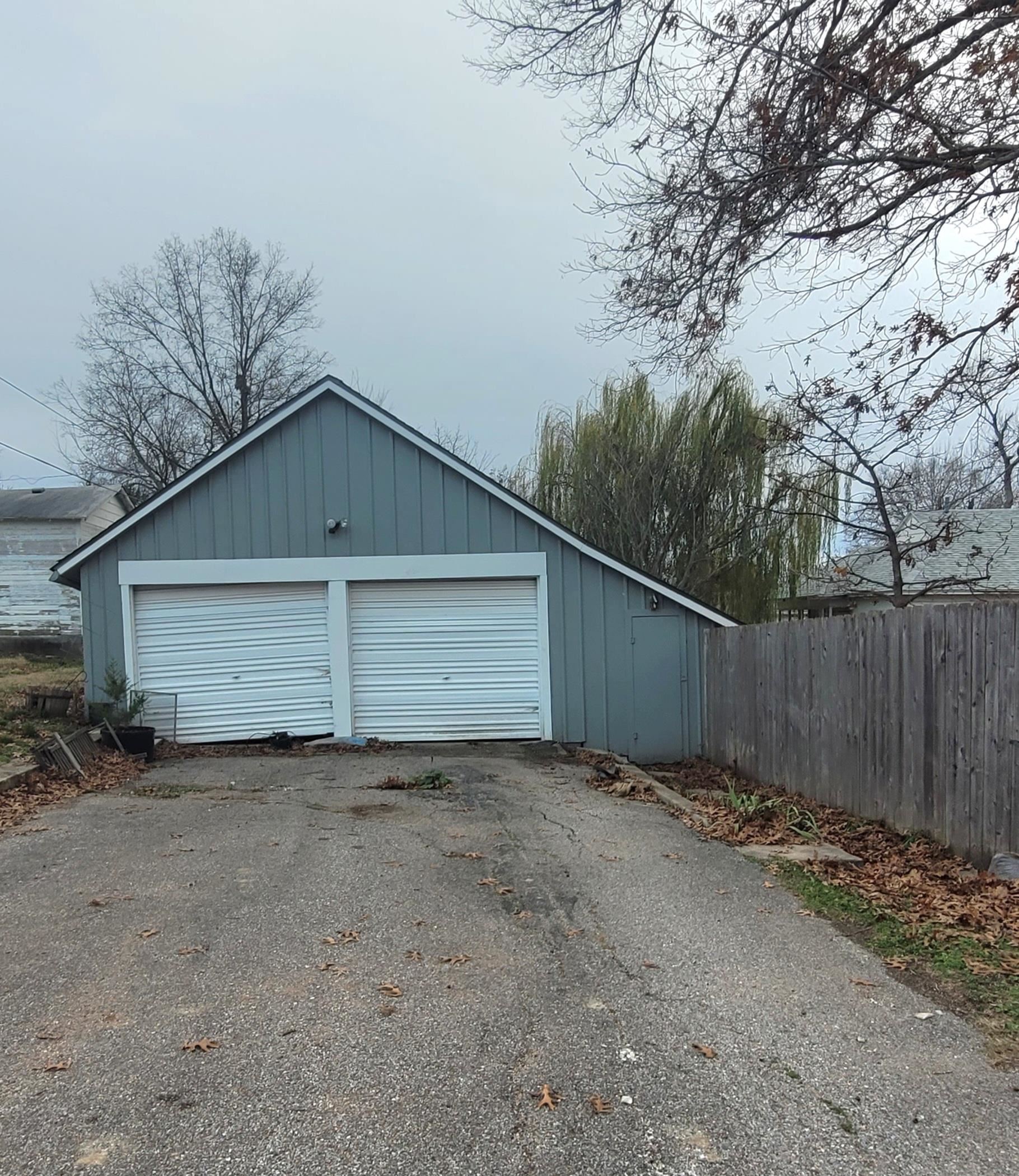 320 N School Street Eureka KS 67045