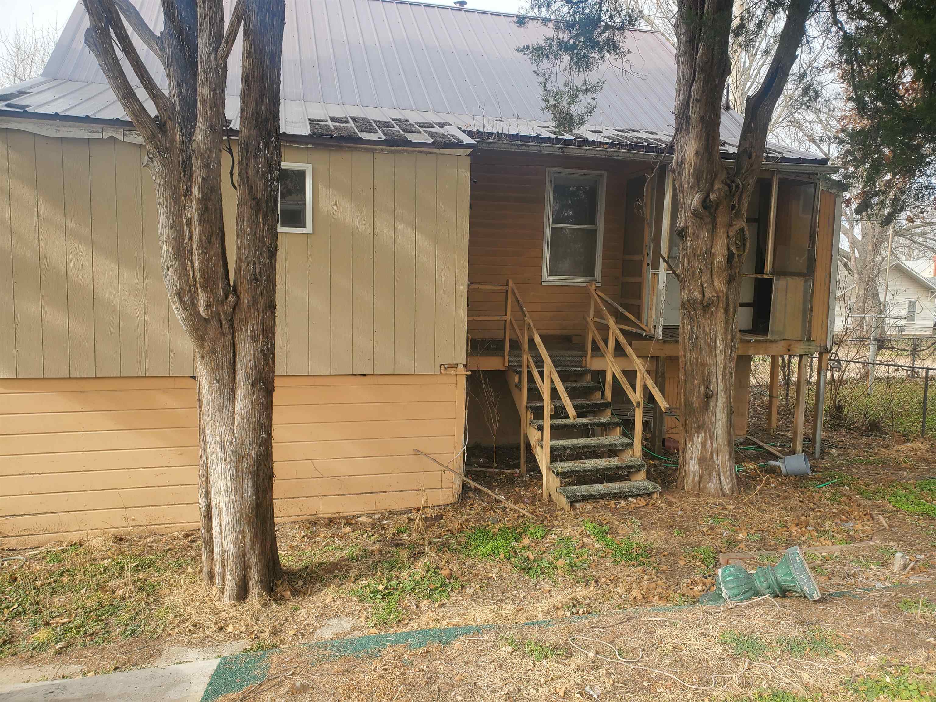 427 S 2nd Arkansas City KS 67005