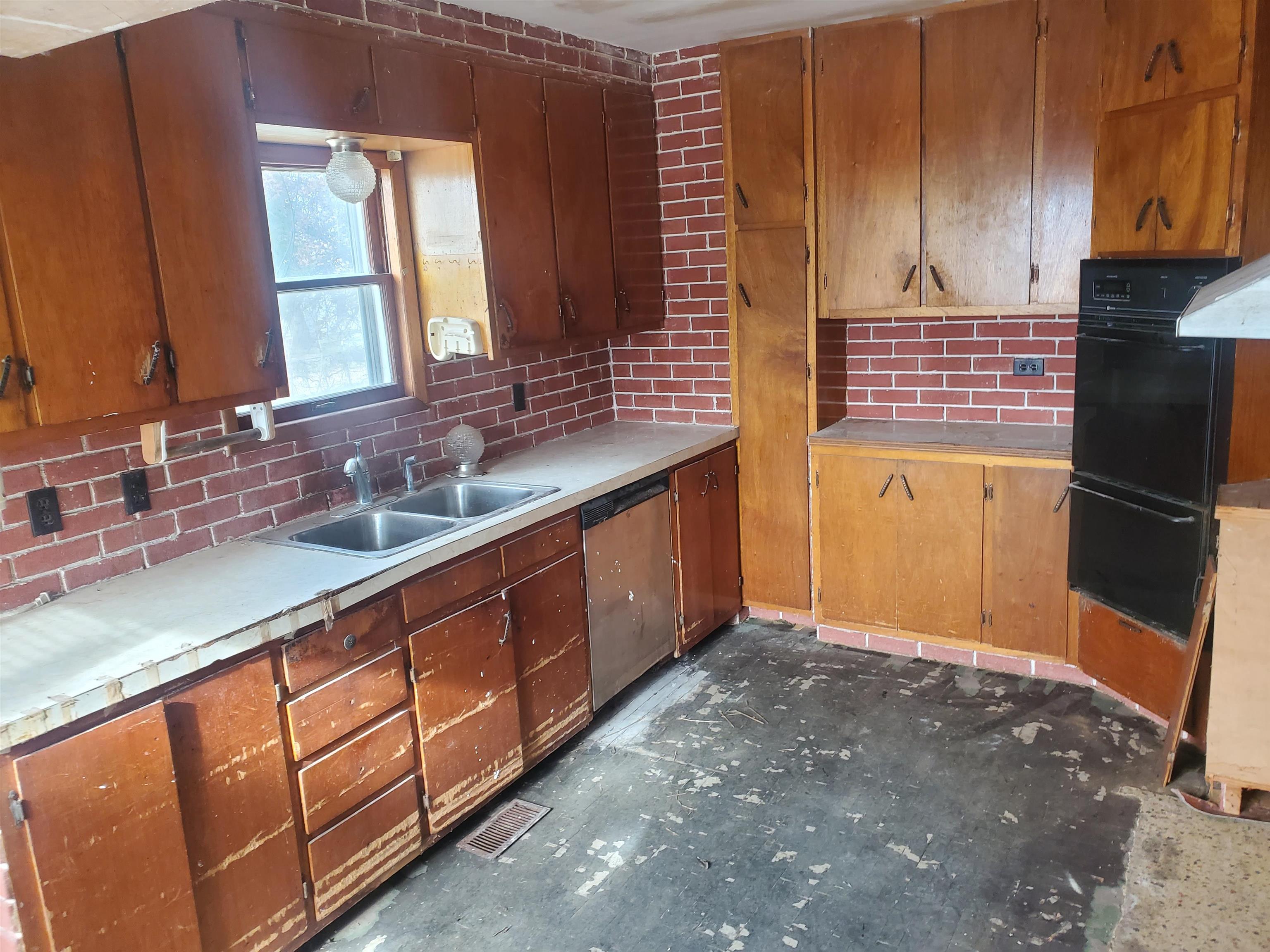 427 S 2nd Arkansas City KS 67005