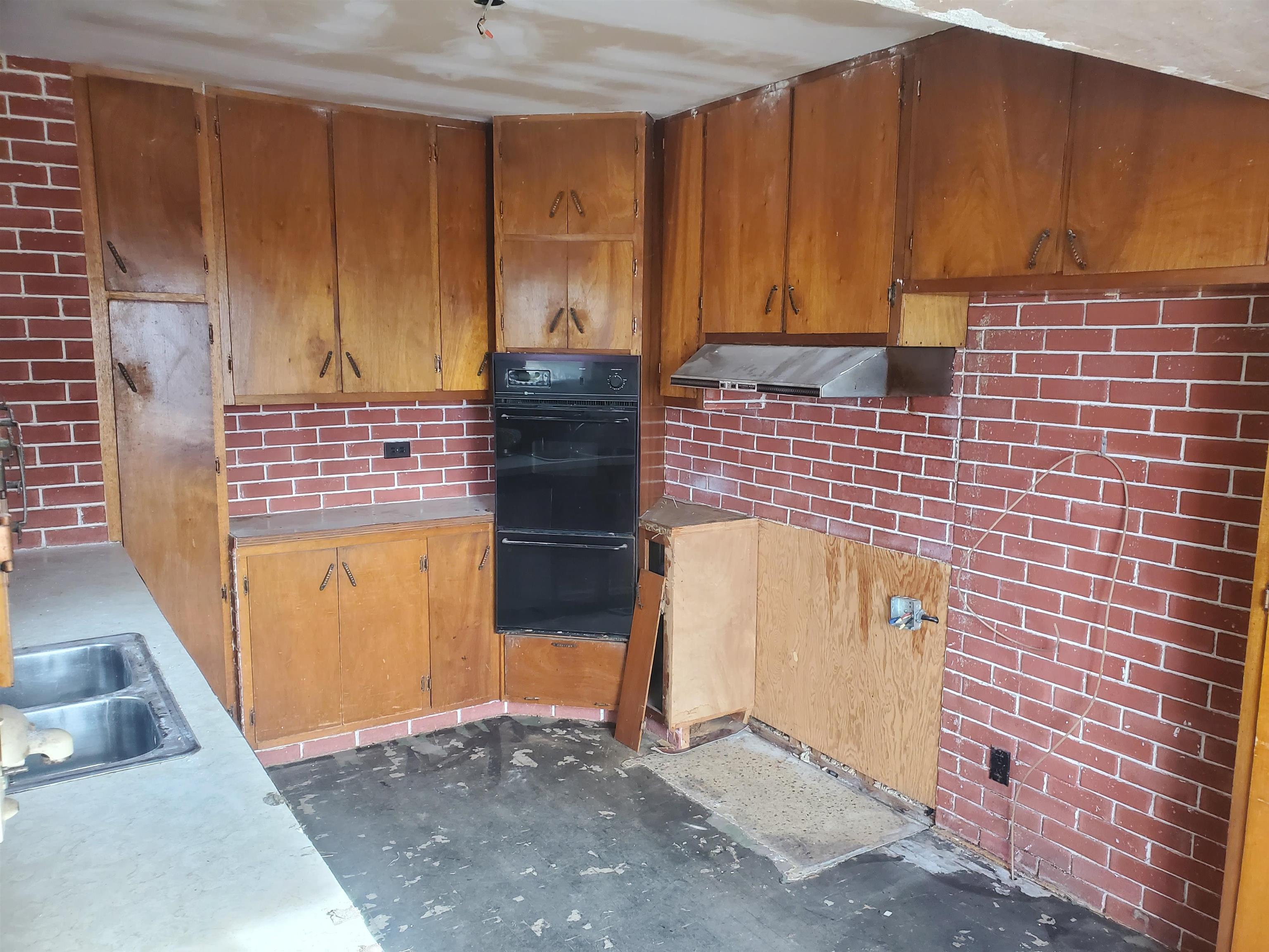 427 S 2nd Arkansas City KS 67005