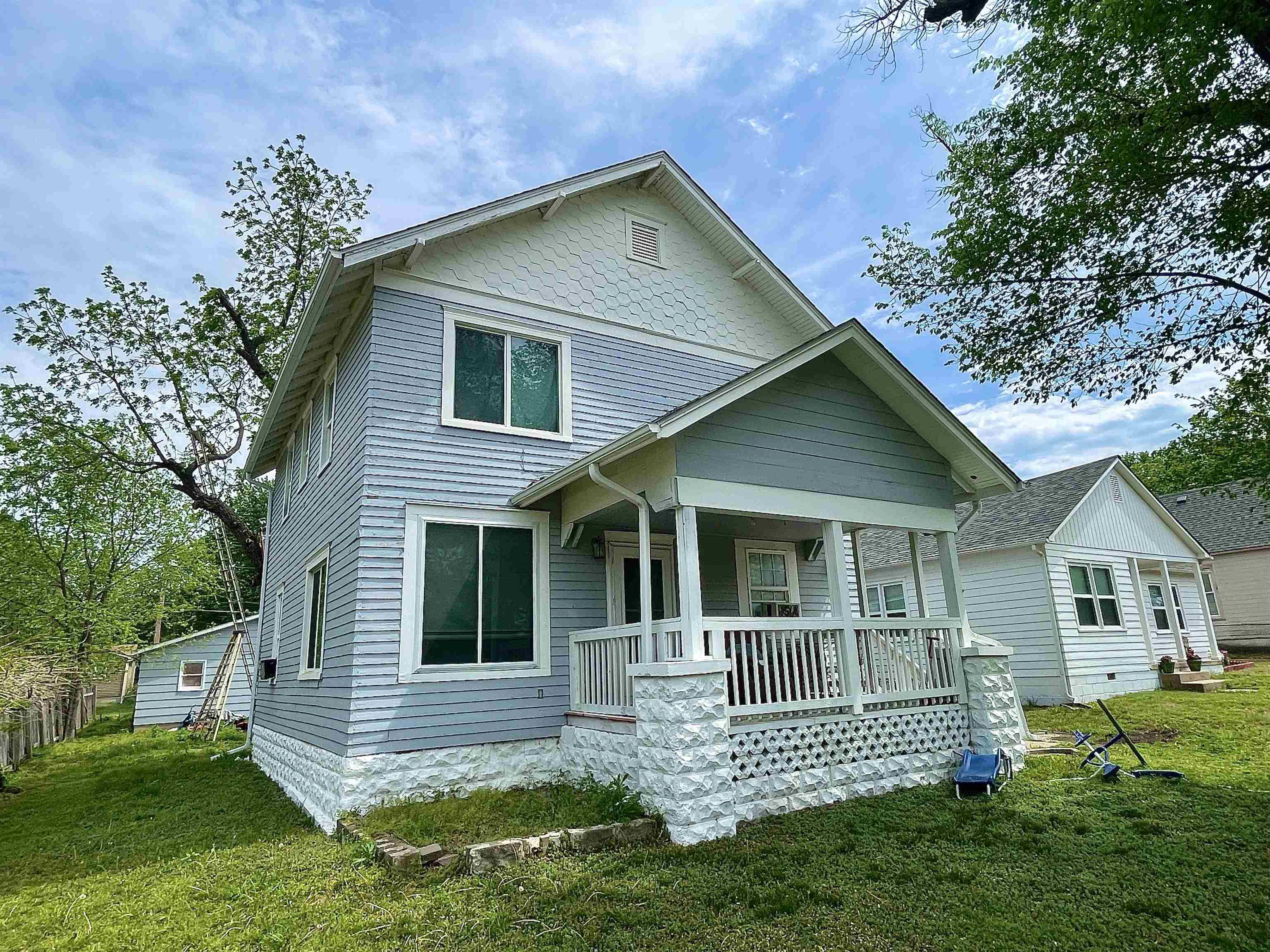 314 N College Winfield KS 67156