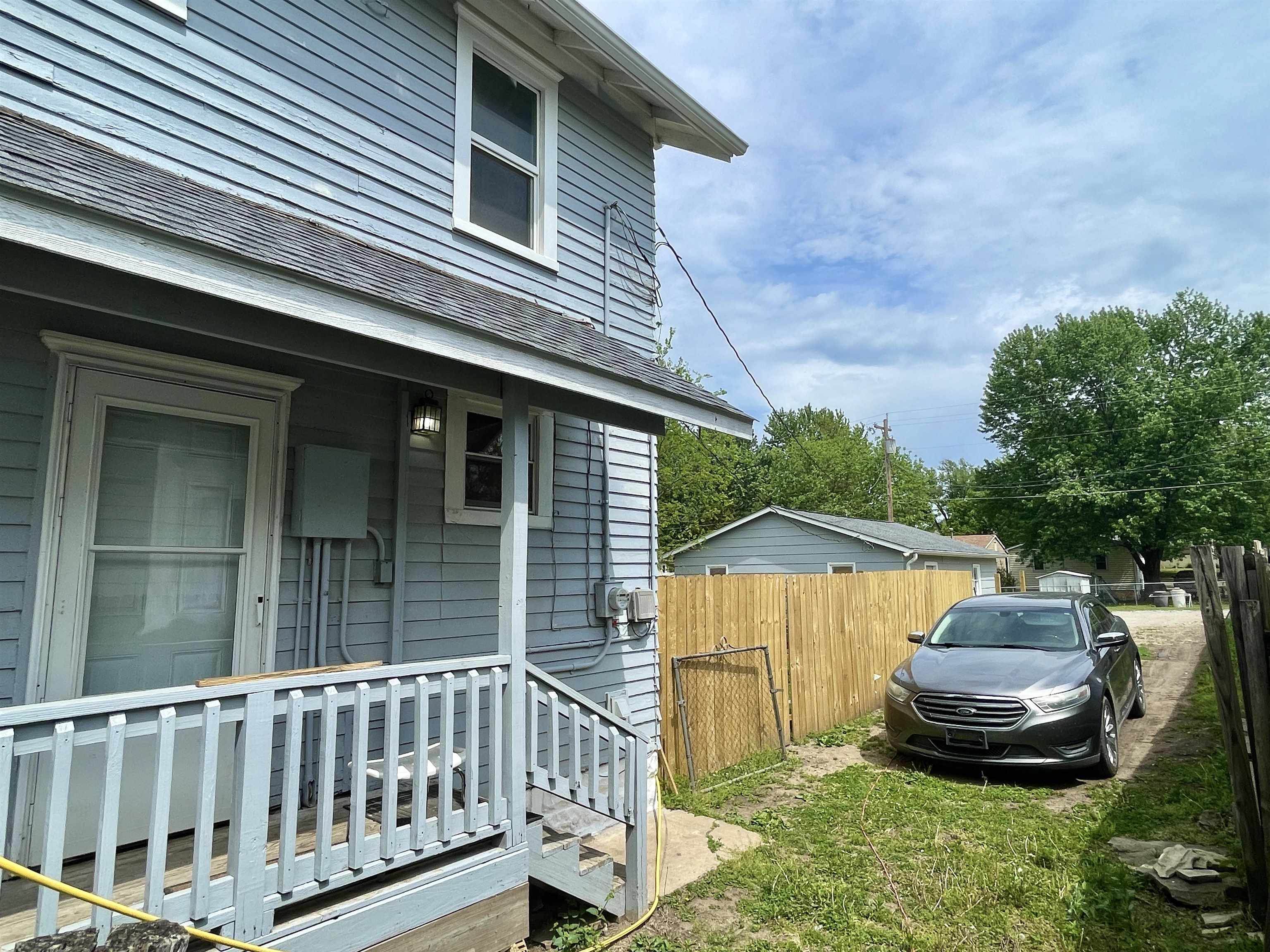 314 N College Winfield KS 67156