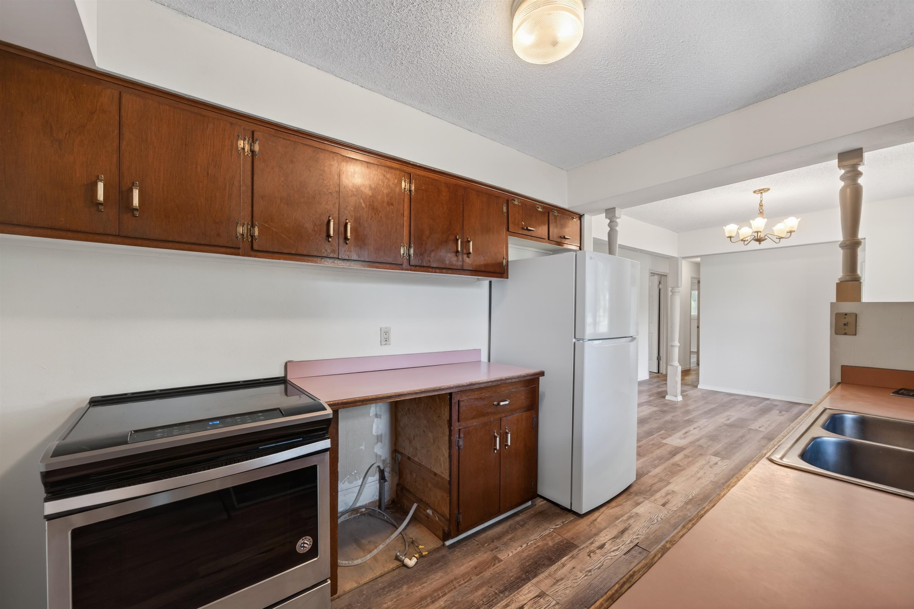 1600 E 87th Street S Haysville KS 67060