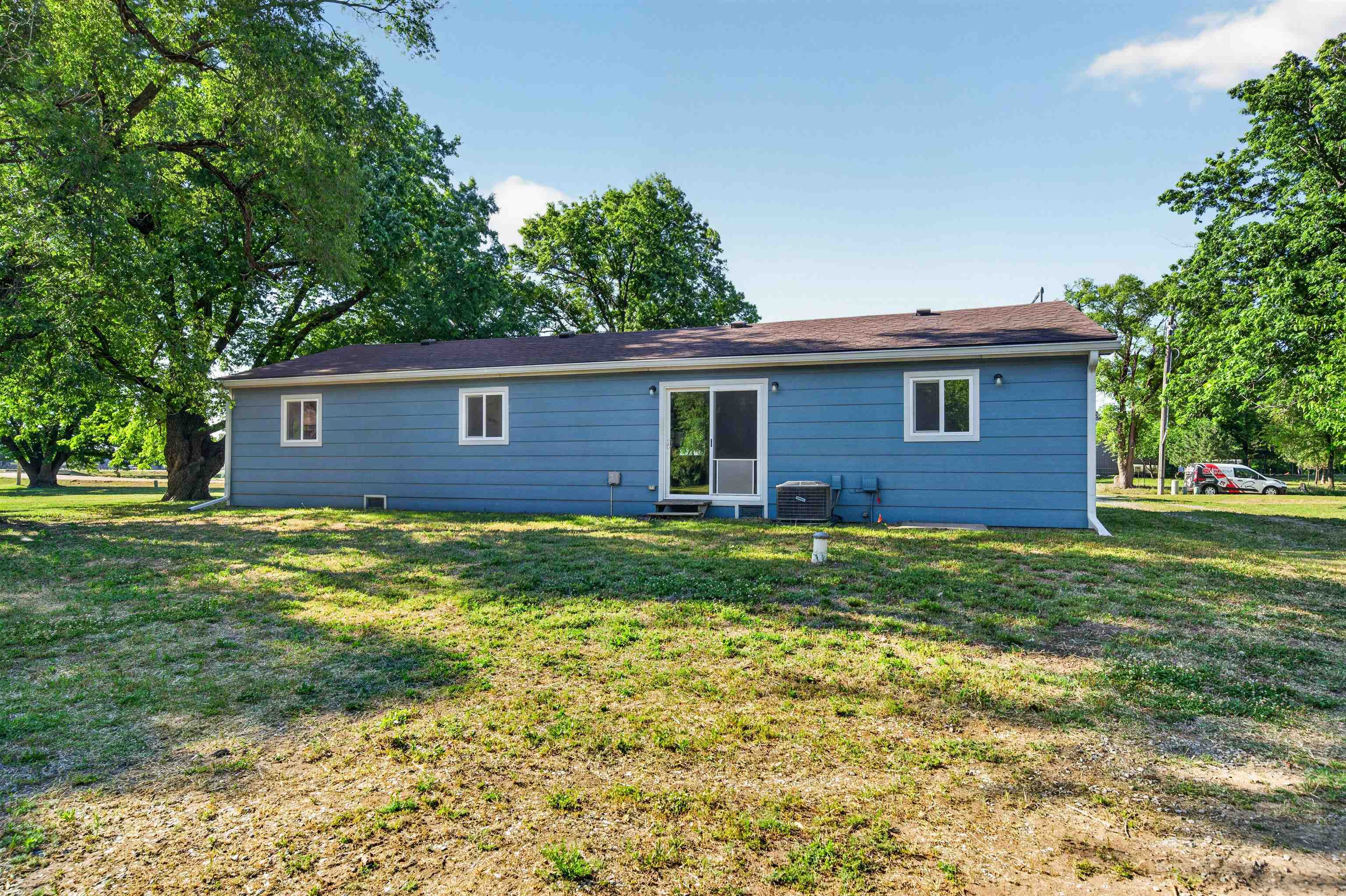 1600 E 87th Street S Haysville KS 67060