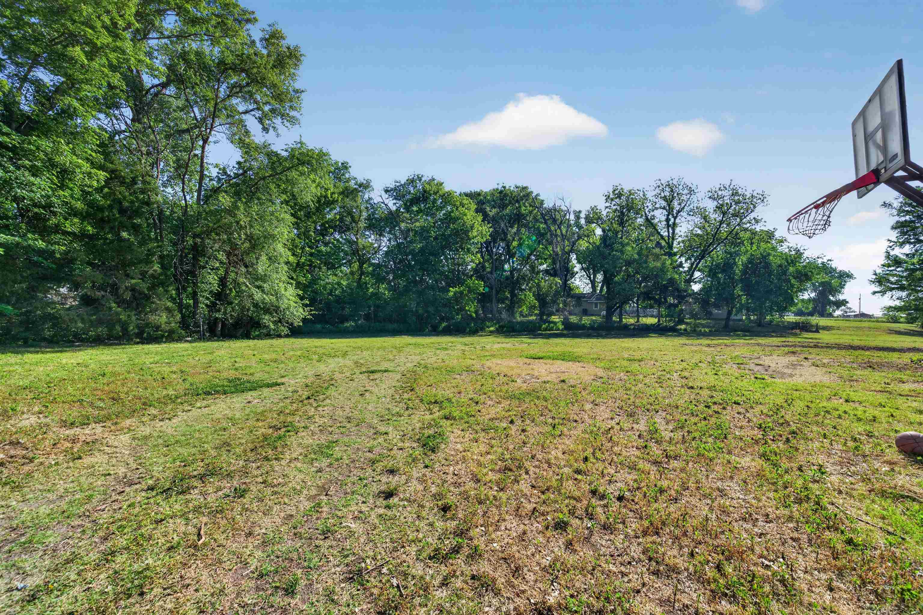 1600 E 87th Street S Haysville KS 67060