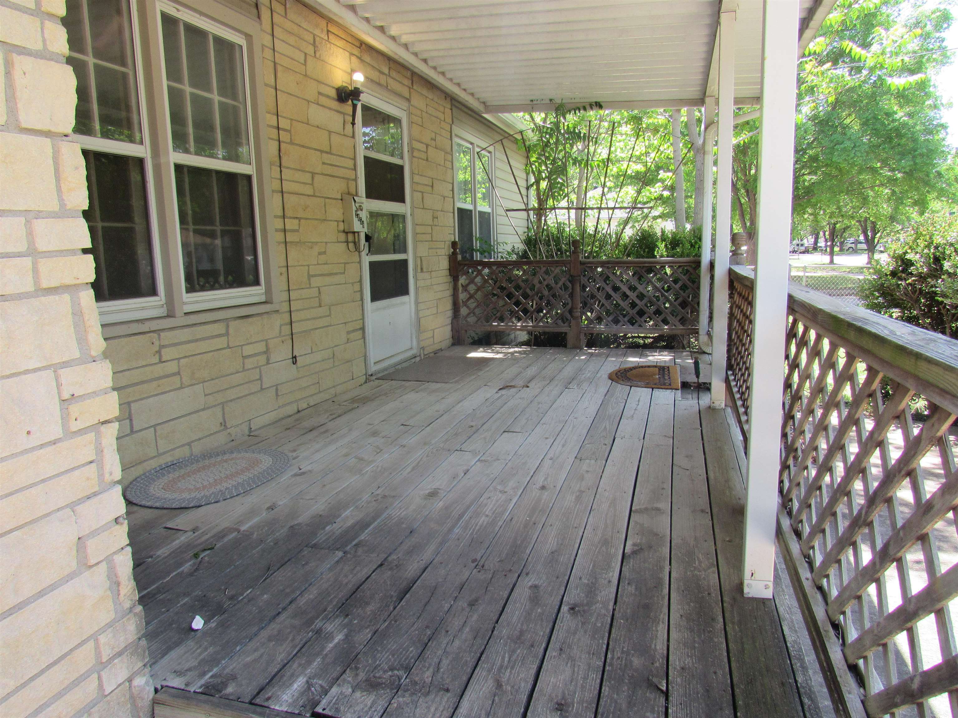 2456 S Lulu Wichita KS 67226