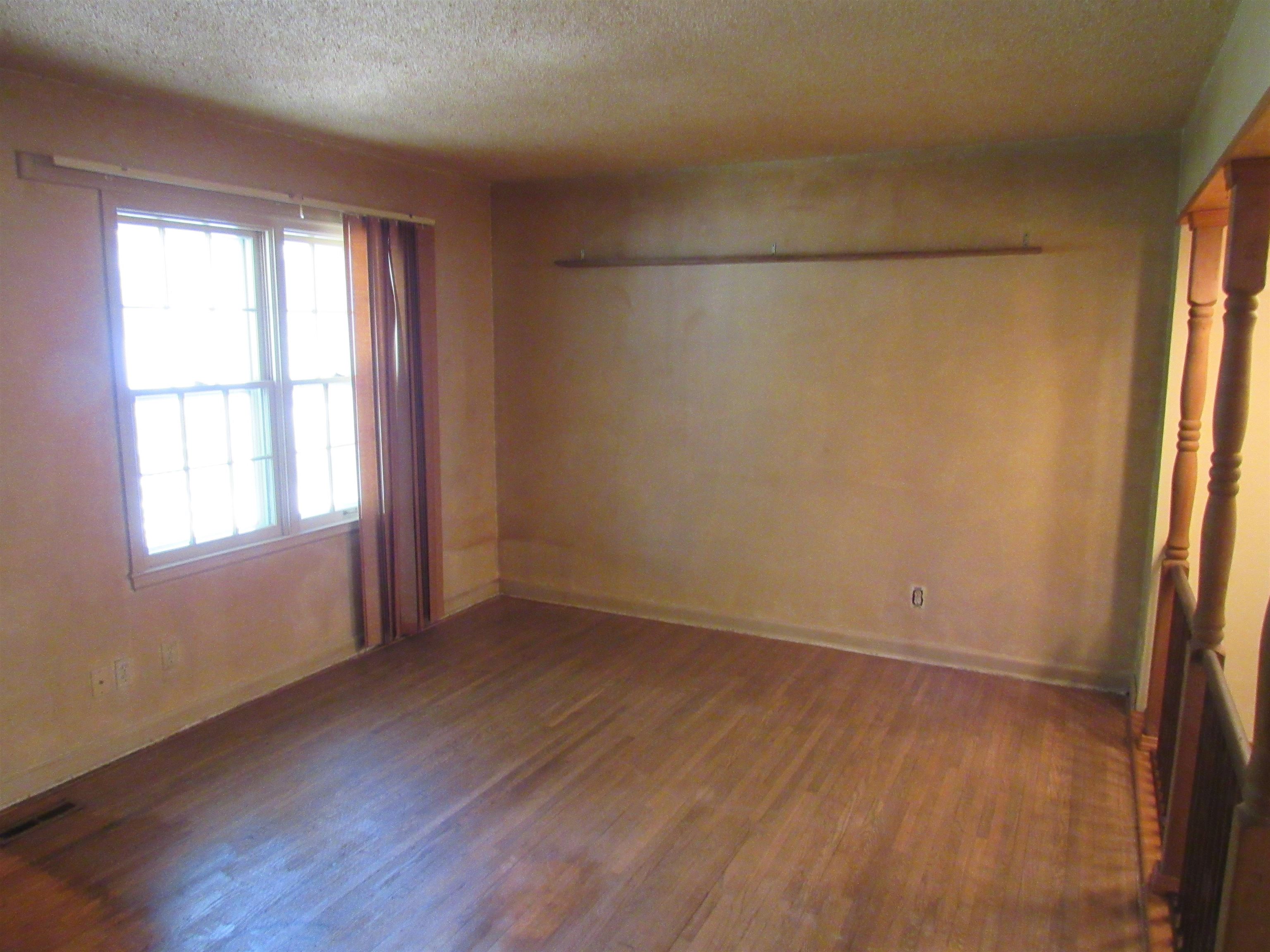 2456 S Lulu Wichita KS 67226