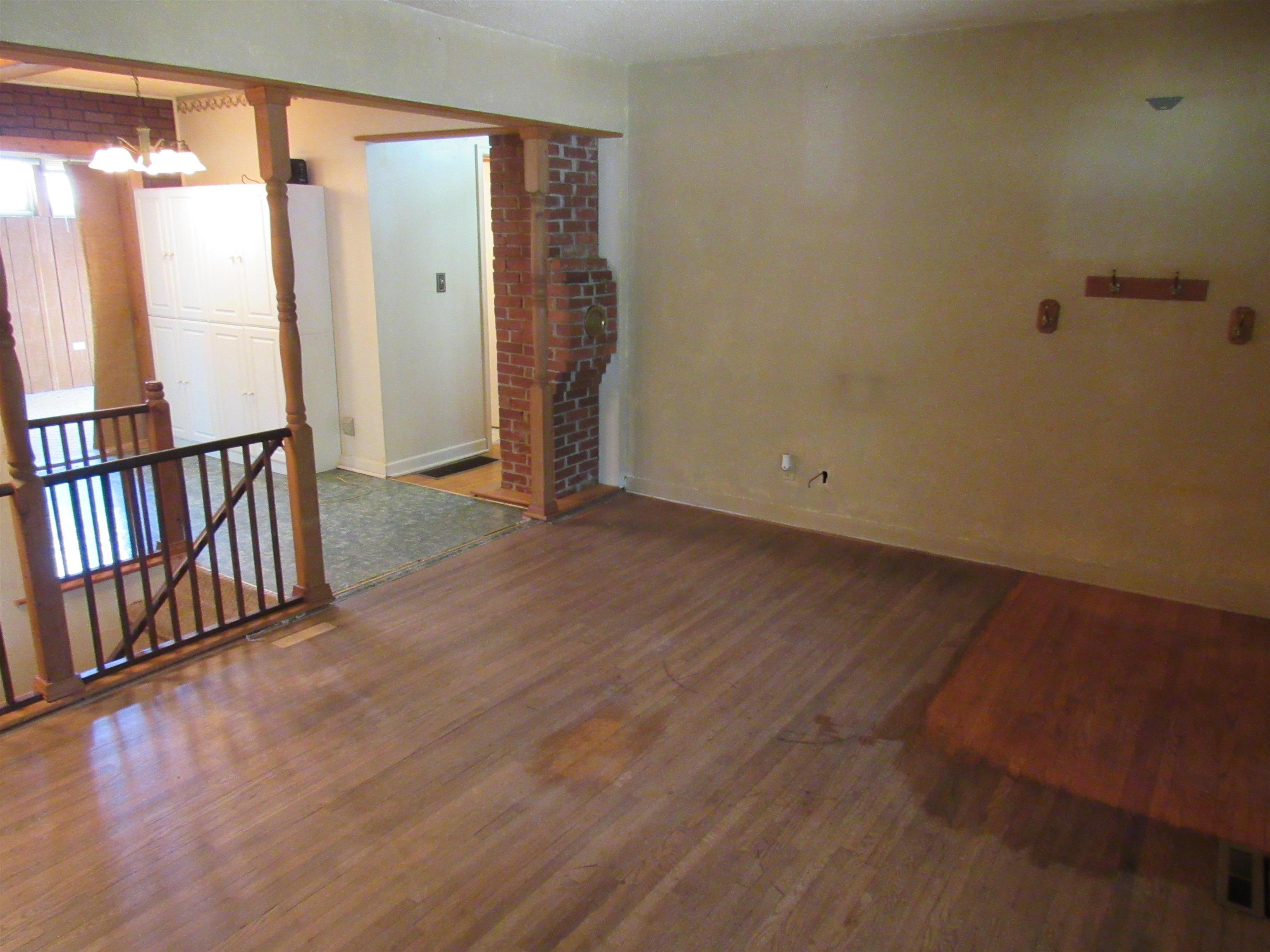 2456 S Lulu Wichita KS 67226