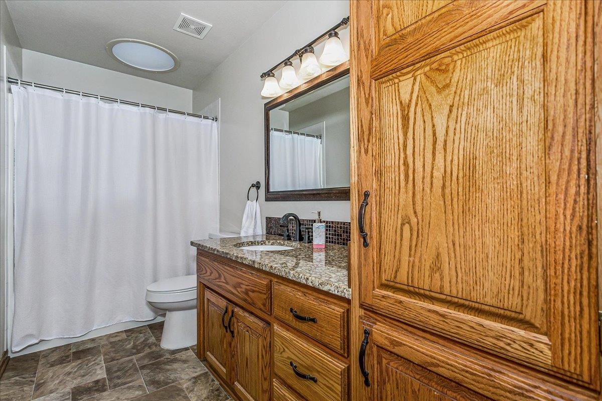 240 N Bent Tree Court Andover KS 67002