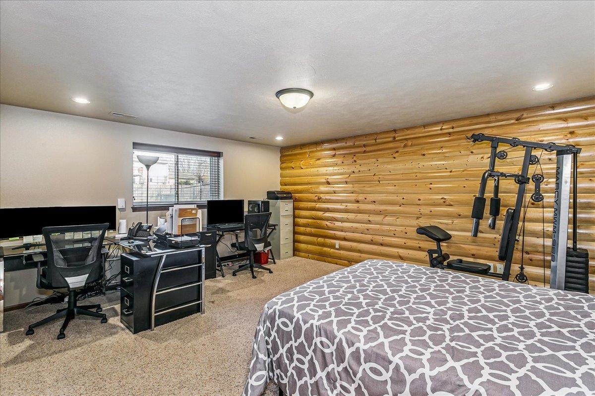 240 N Bent Tree Court Andover KS 67002