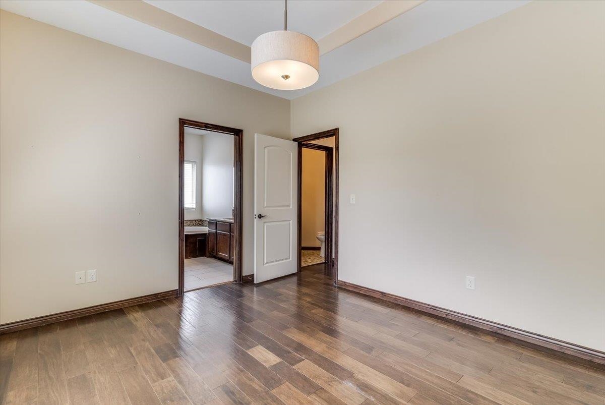 2726 N Woodridge Wichita KS 67226