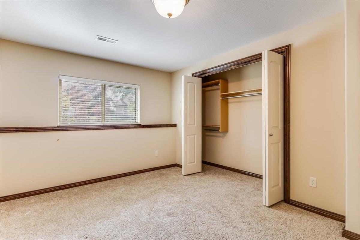 2726 N Woodridge Wichita KS 67226