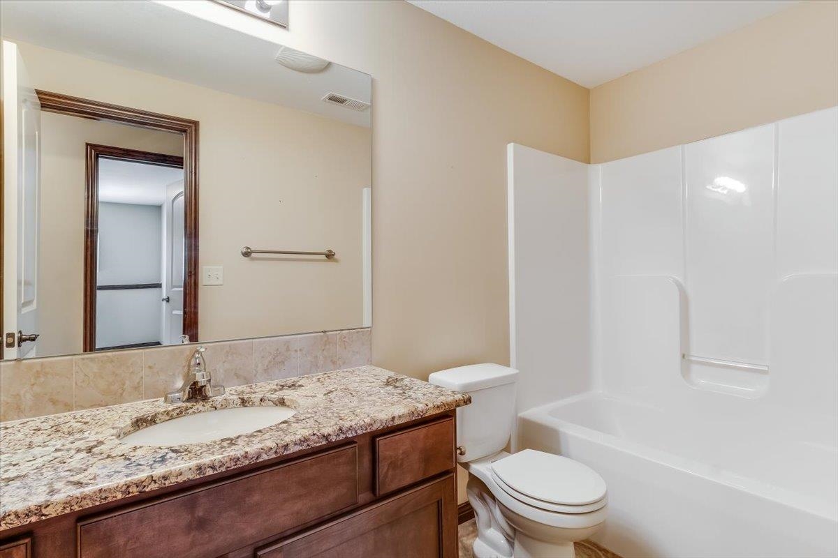 2726 N Woodridge Wichita KS 67226