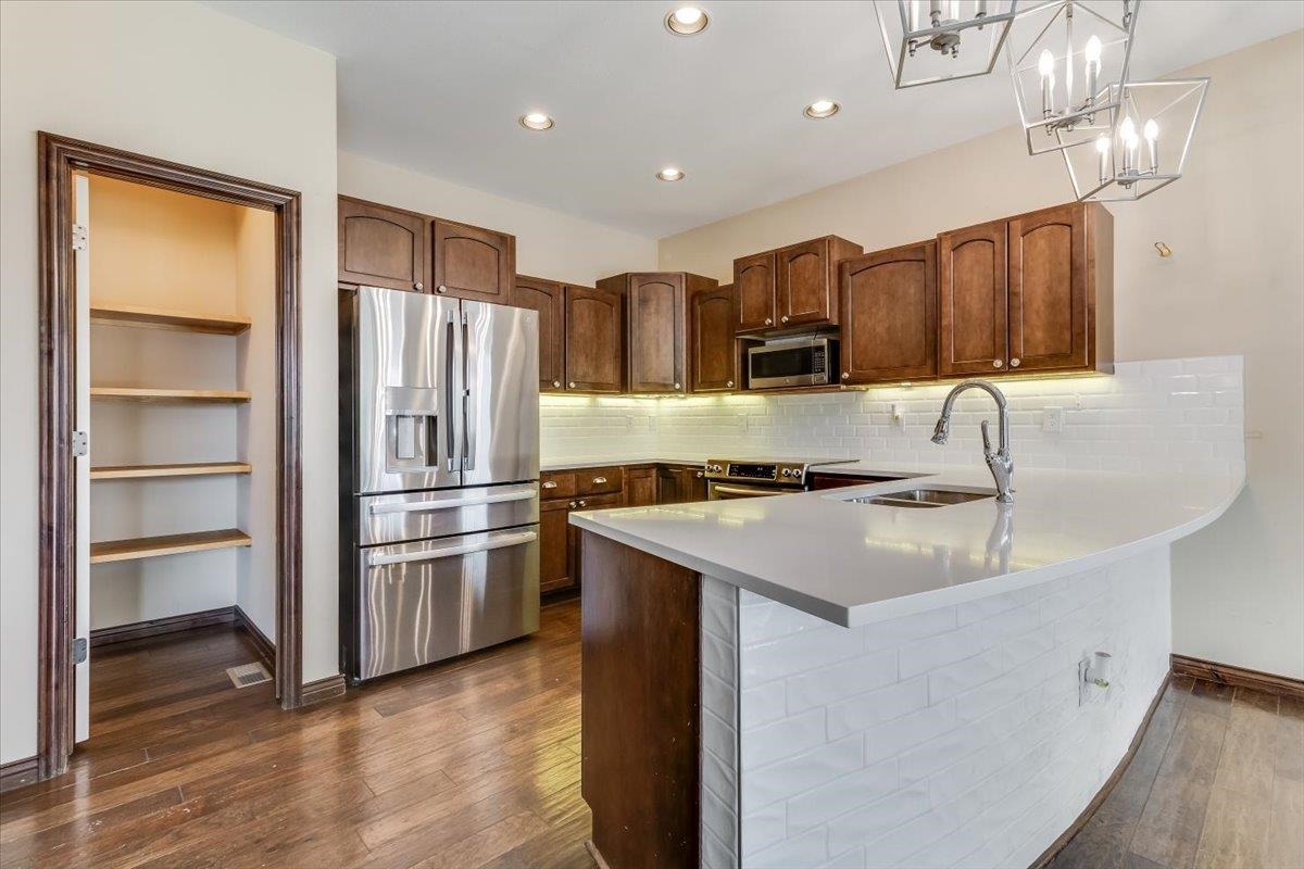 2726 N Woodridge Wichita KS 67226